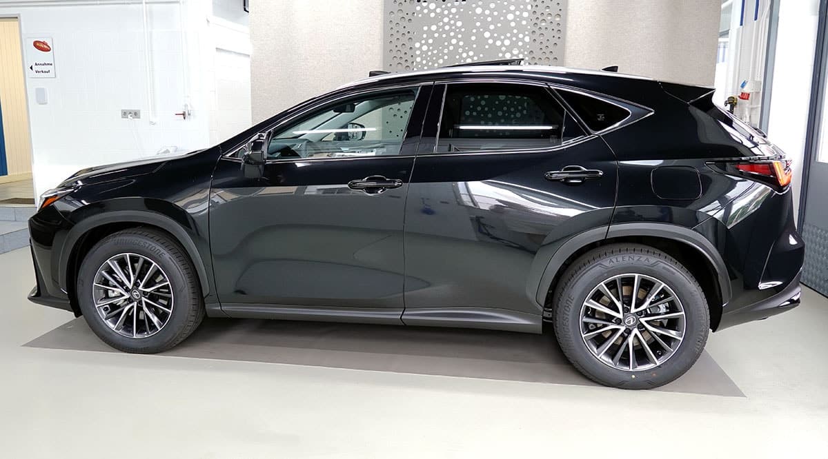 LEXUS NX 450h+ E-FOUR Comfort Pack Interieur, Panorama - Bild 2