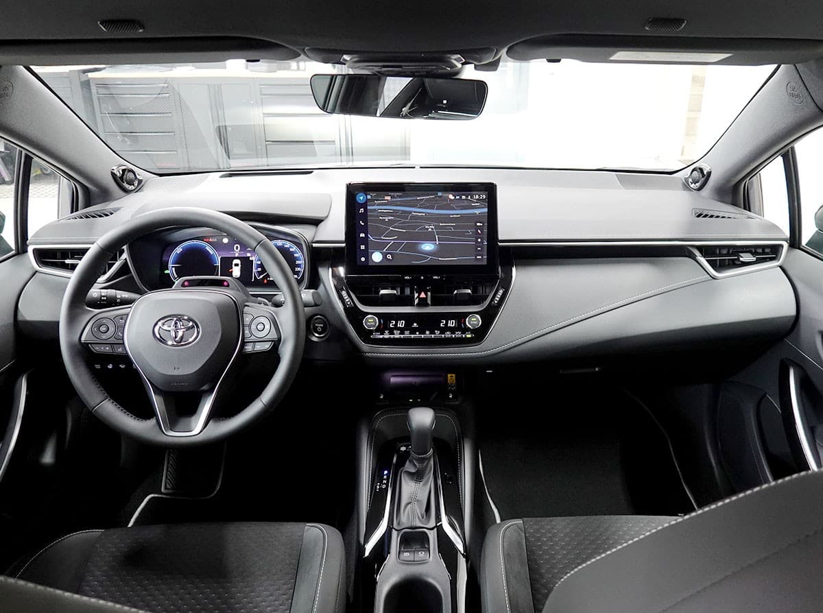 TOYOTA Corolla Touring Sports 2.0 HSD Premium e-CVT - Bild 10