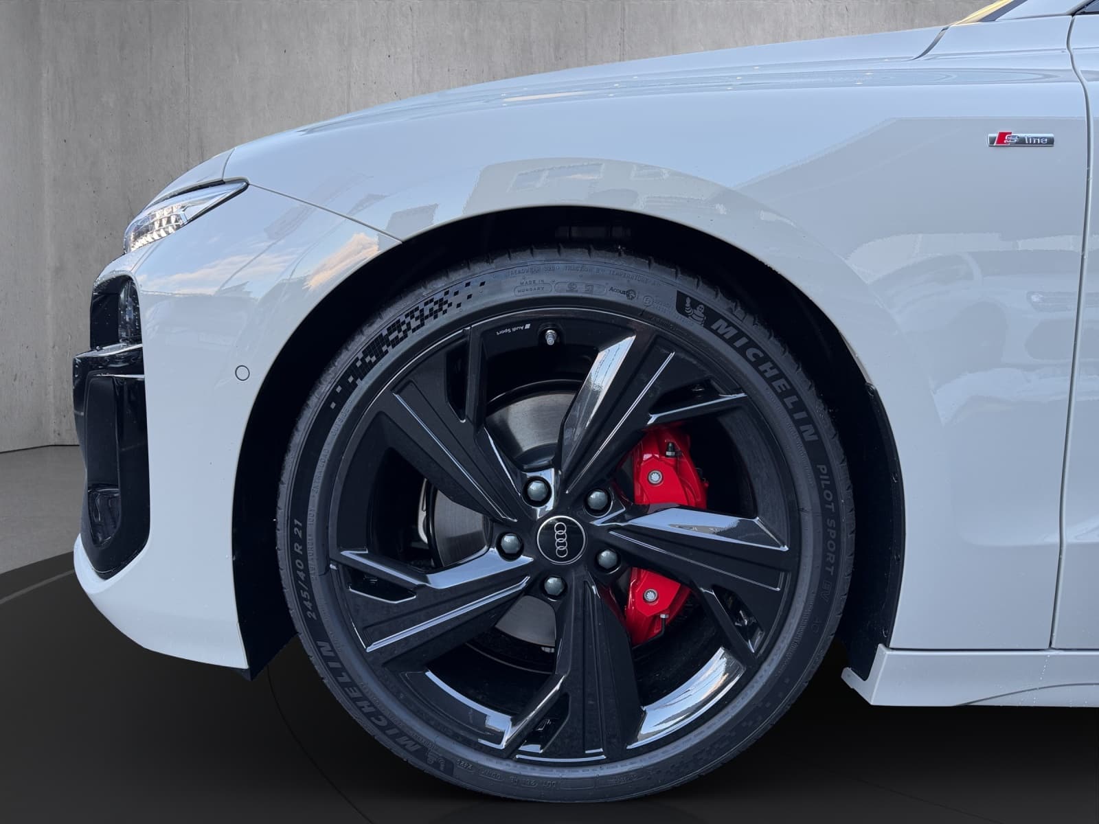 AUDI A6 Avant e-tron quattro - Bild 16