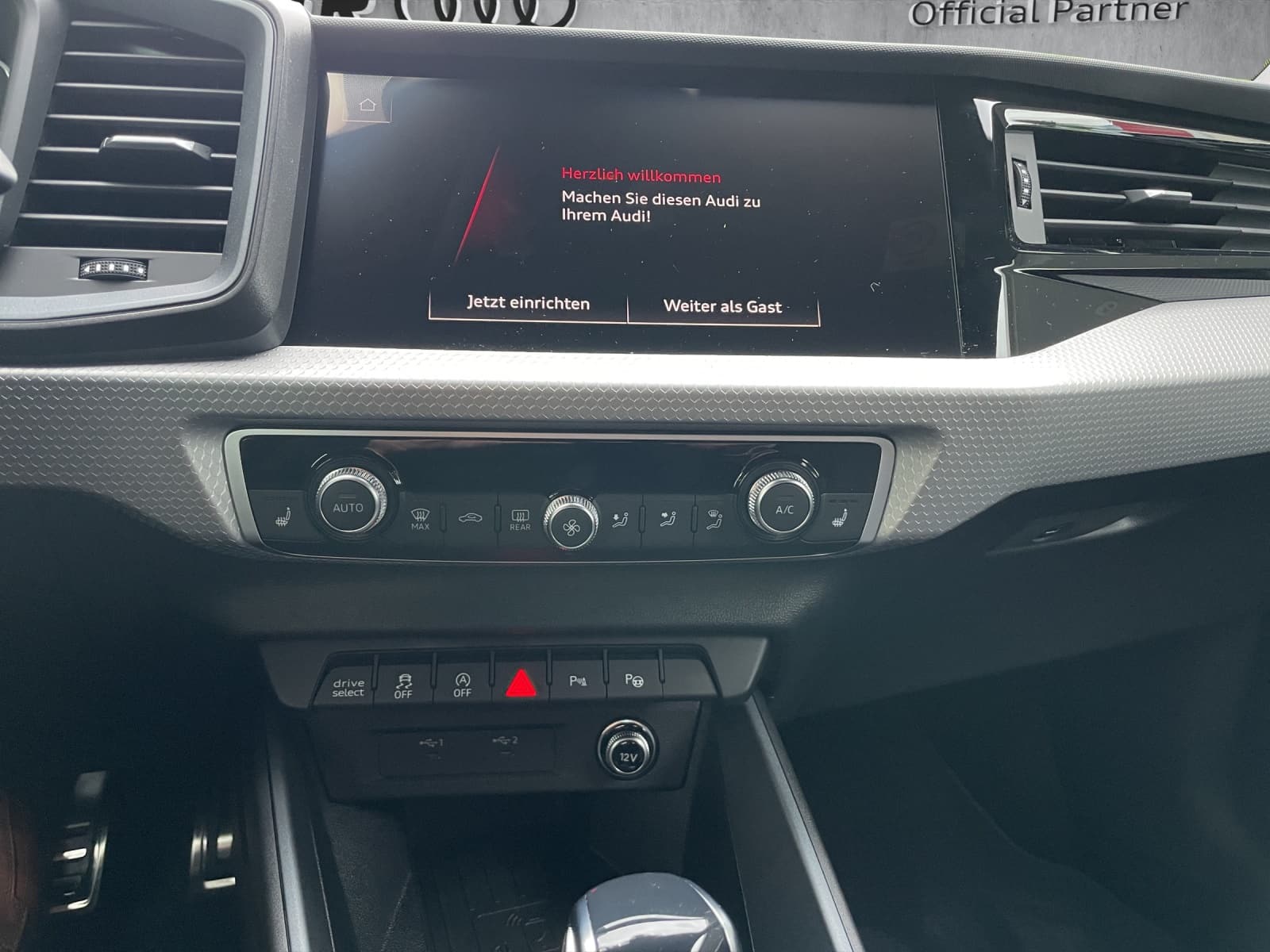 AUDI A1 Sportback 30 TFSI S Line Attraction S-tronic - Bild 11