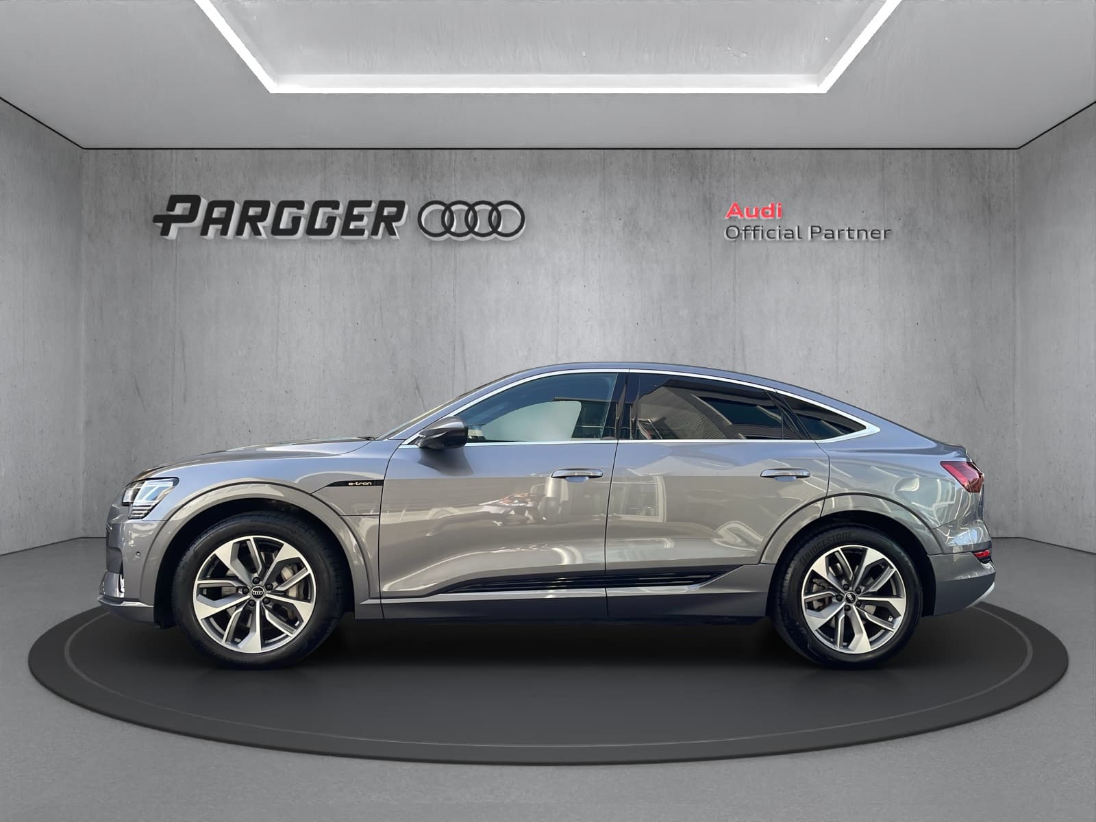AUDI e-tron 55 Sportback Advanced quattro - Bild 3