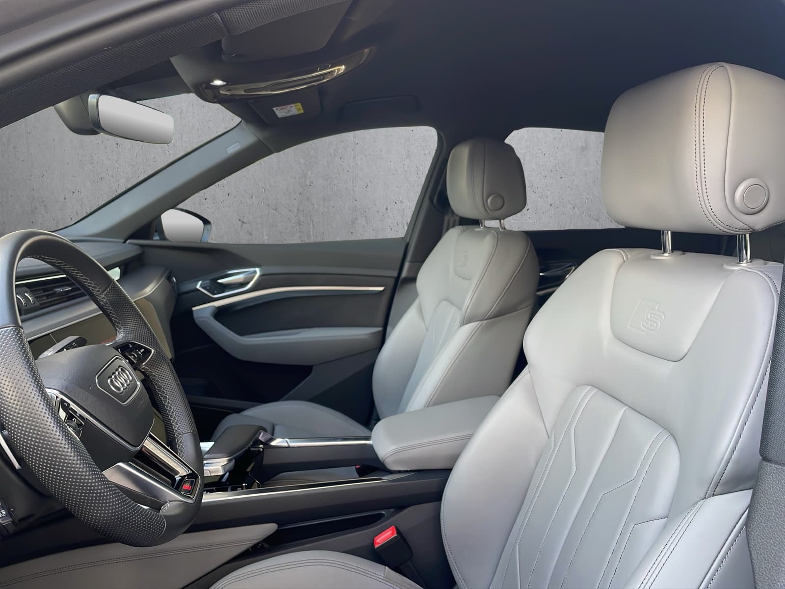 AUDI e-tron 55 Sportback Advanced quattro - Bild 8