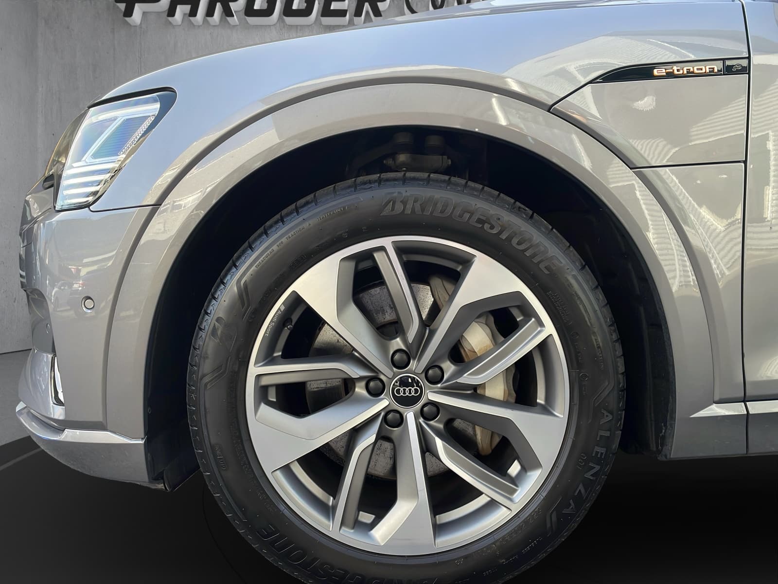 AUDI e-tron 55 Sportback Advanced quattro - Bild 17