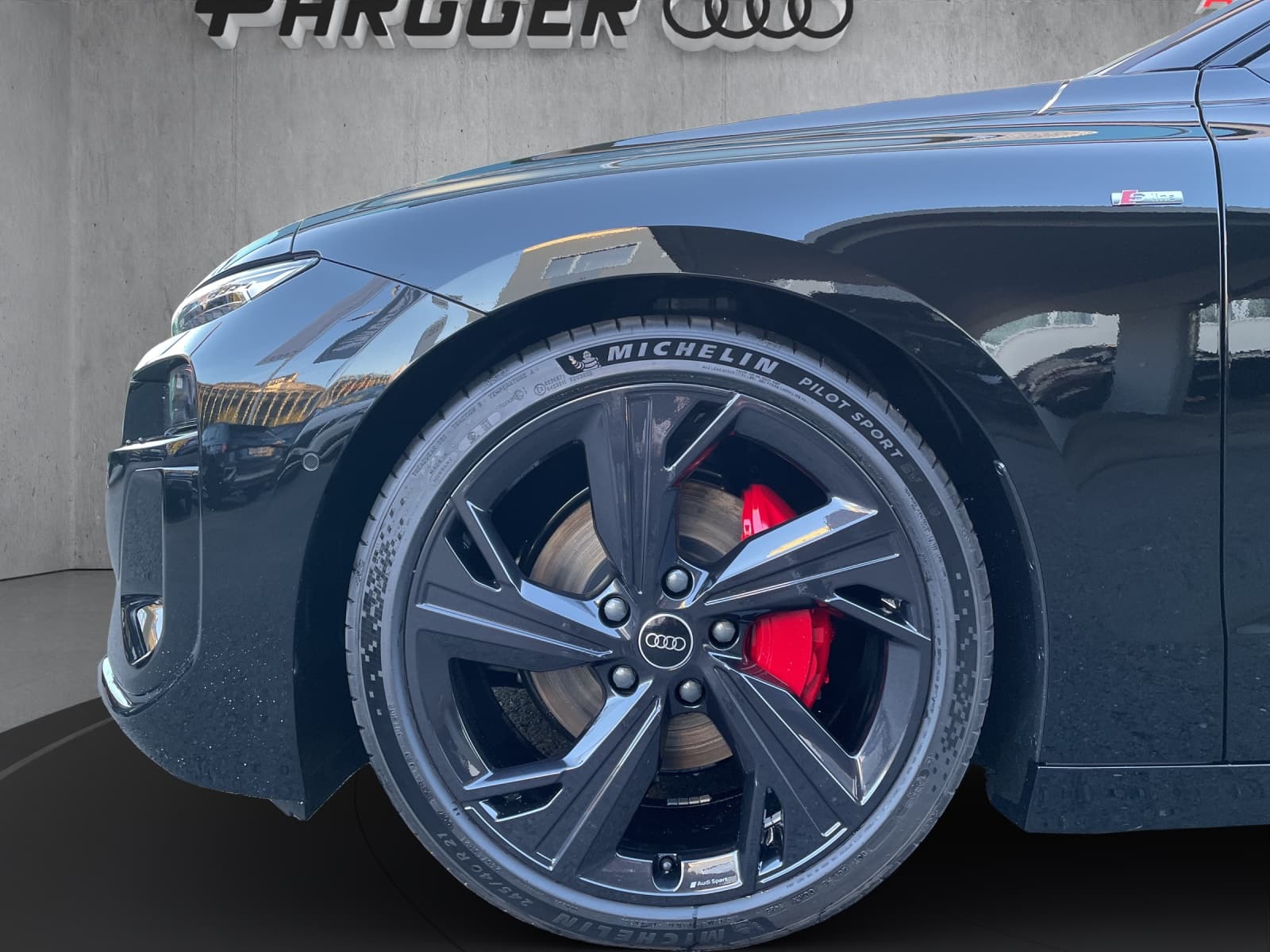 AUDI A6 Avant e-tron quattro - Bild 17