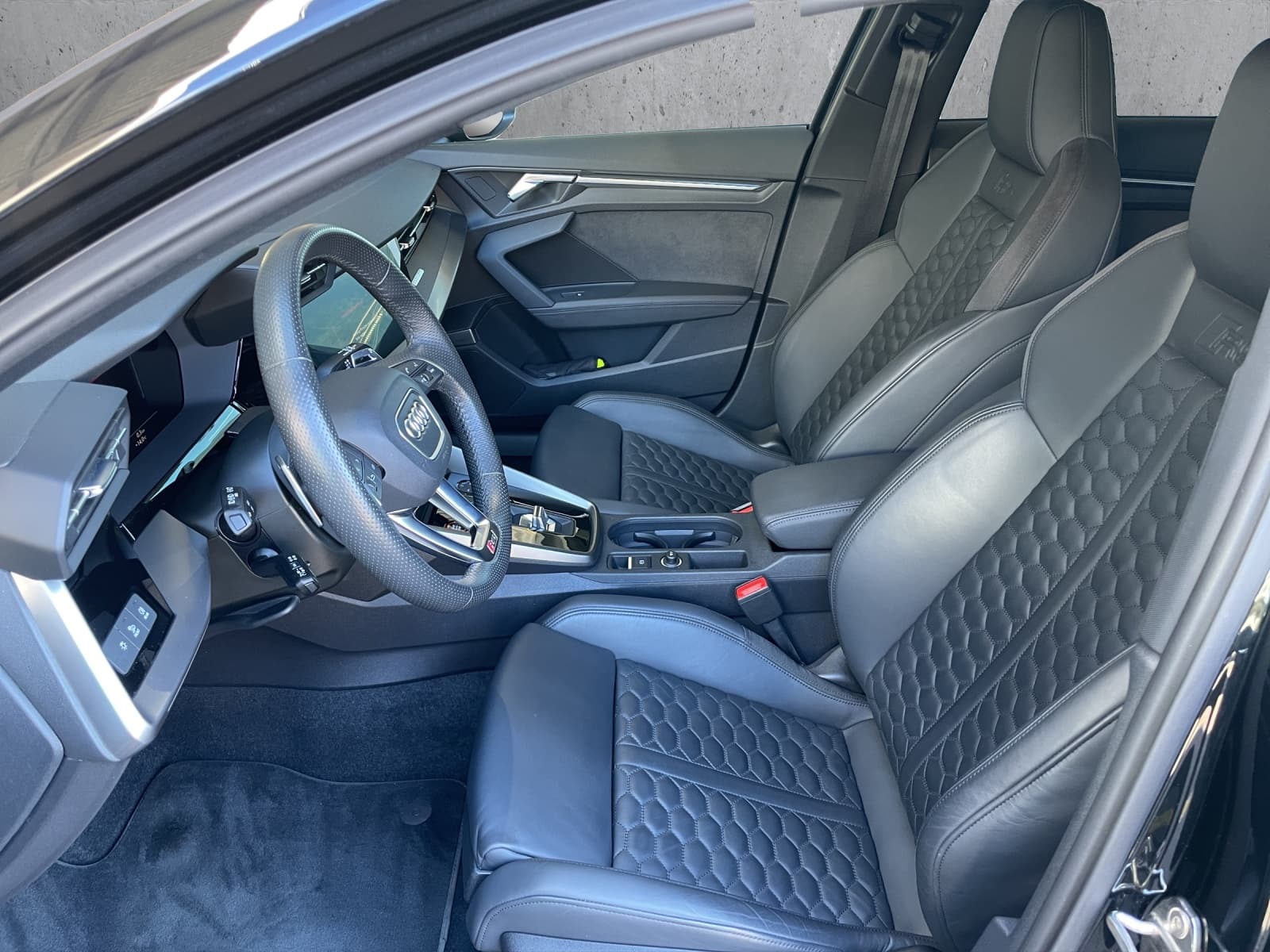 AUDI RS3 Sportback 2.5 TSI quattro S-tronic - Bild 7