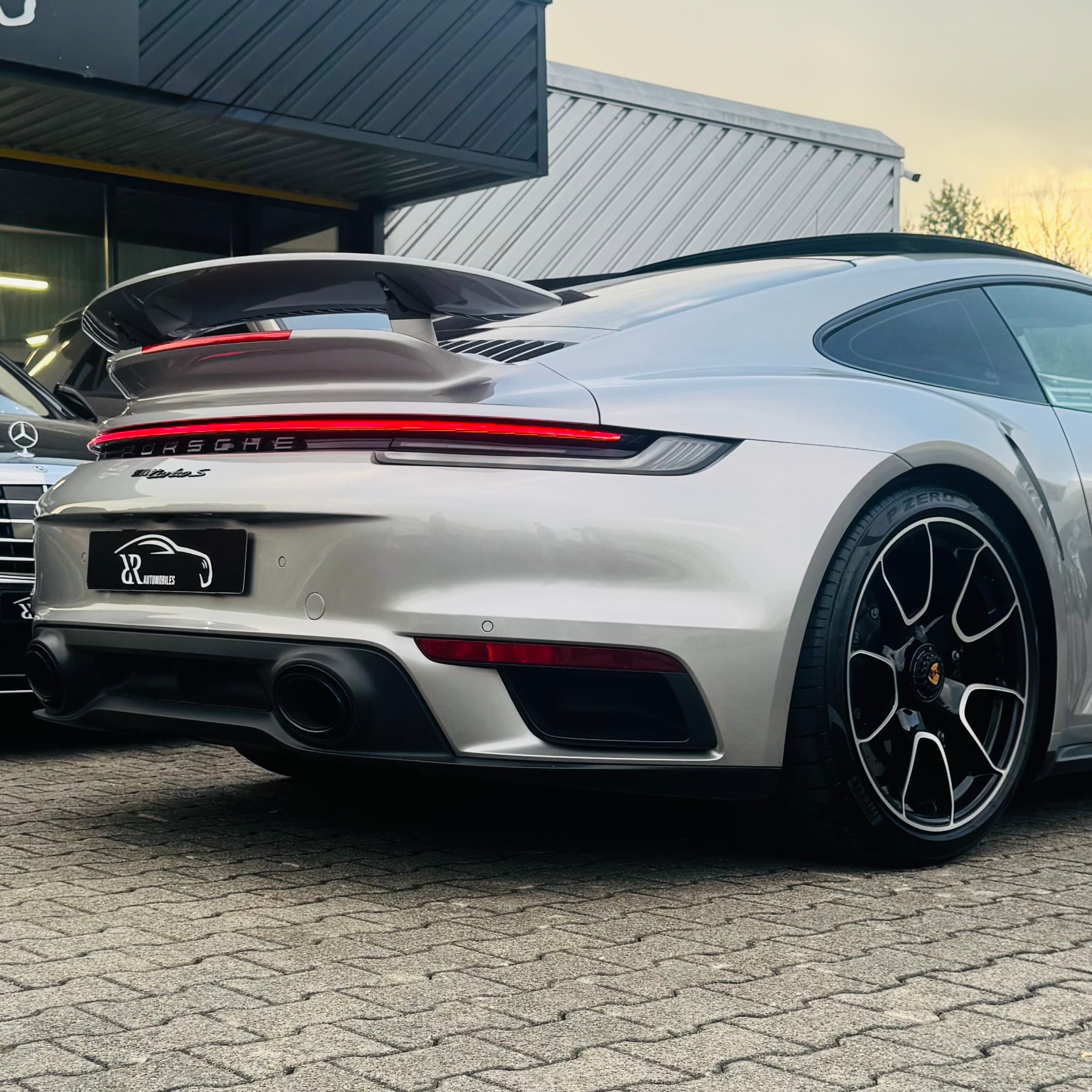 PORSCHE 911 Turbo S PDK - Bild 6