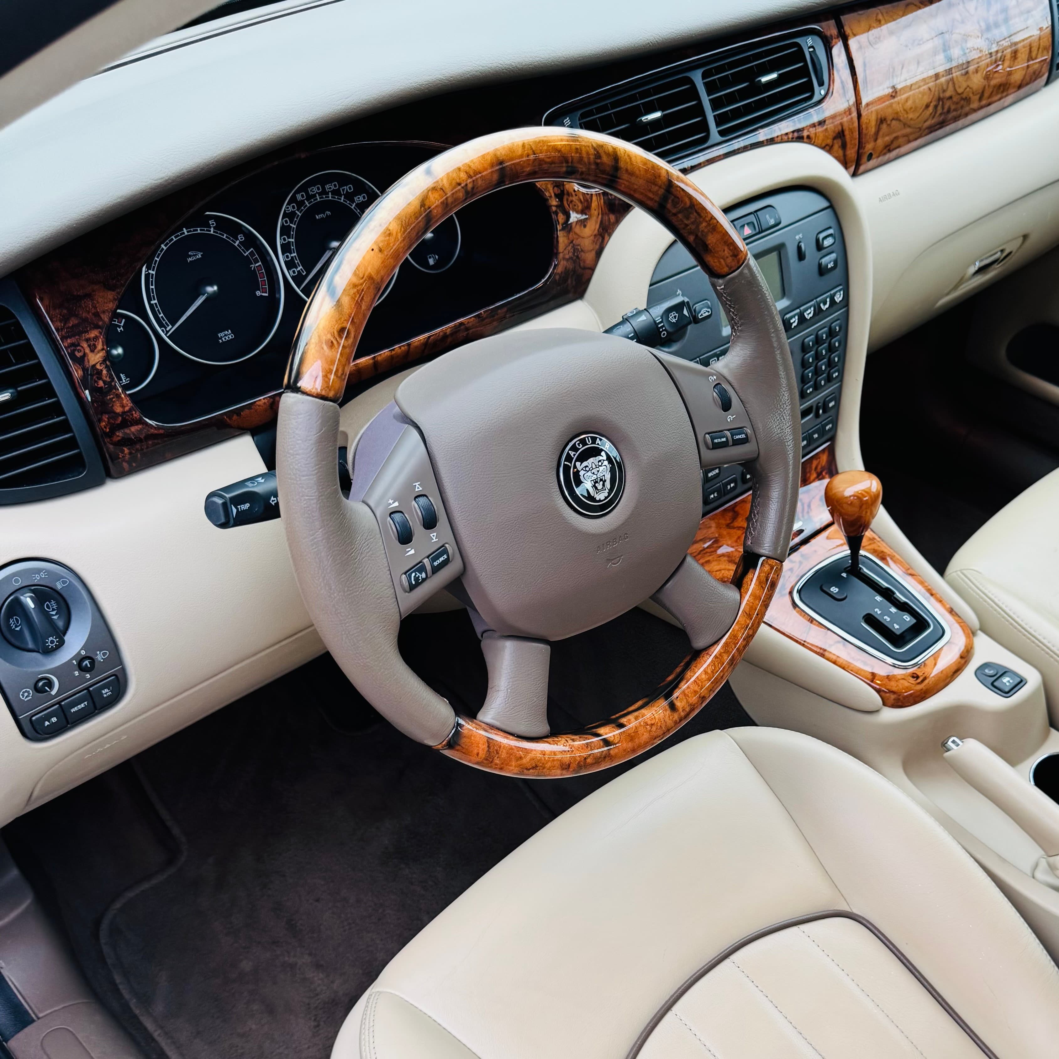 JAGUAR X-Type 2.5 V6 Traction4 Sovereign - Bild 6