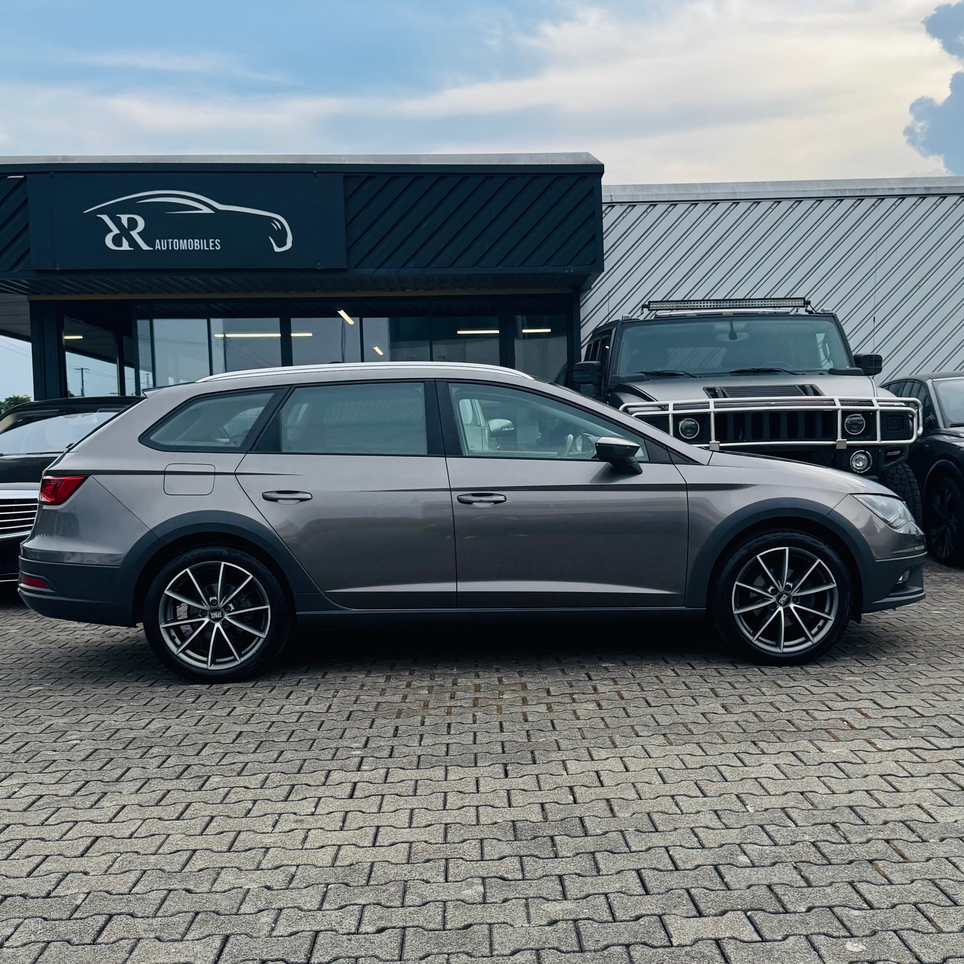 SEAT Leon ST 2.0 TDI X-Perience 4Drive - Bild 2