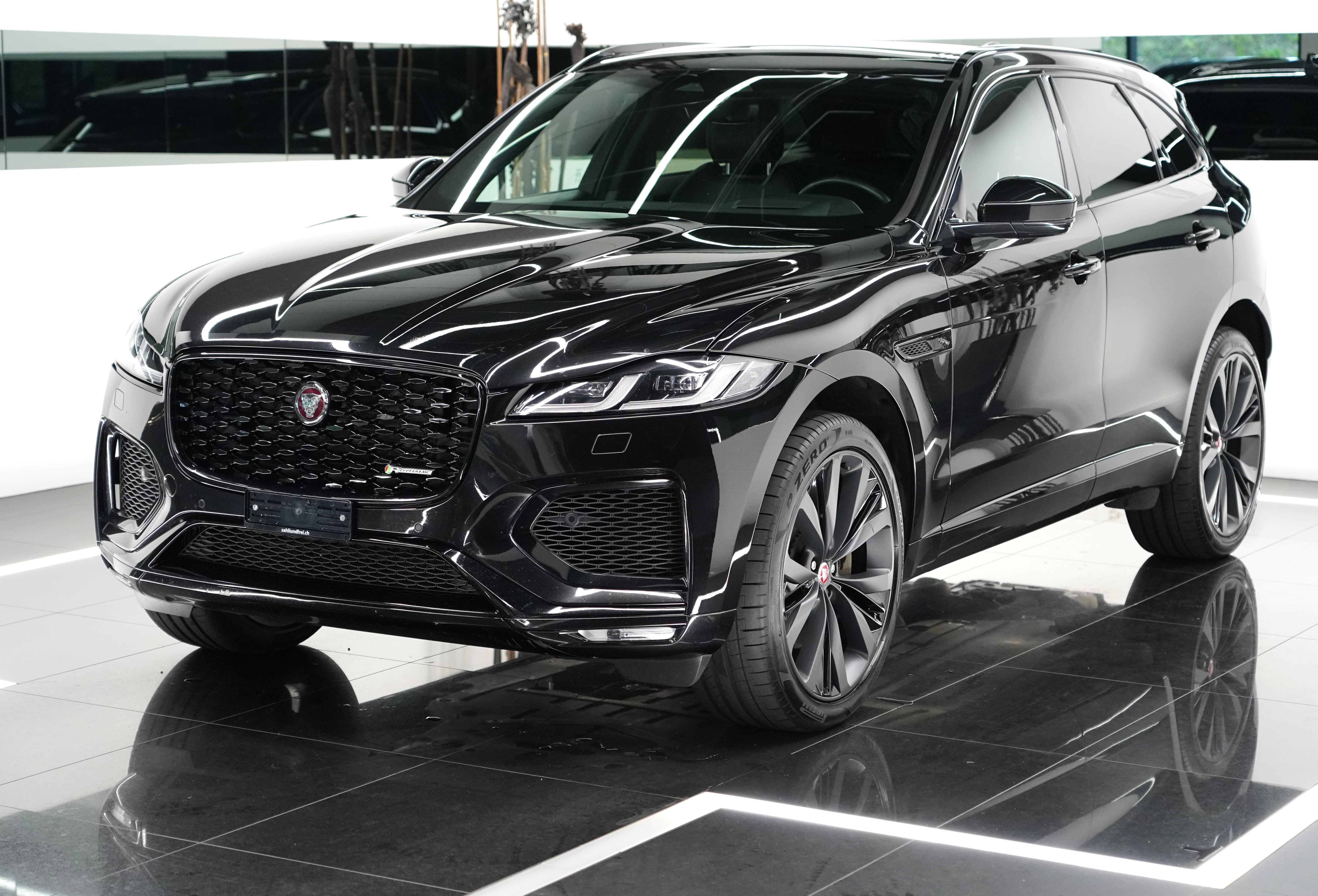 JAGUAR F-Pace 3.0 P400 R-Dyn. SE - Bild 2