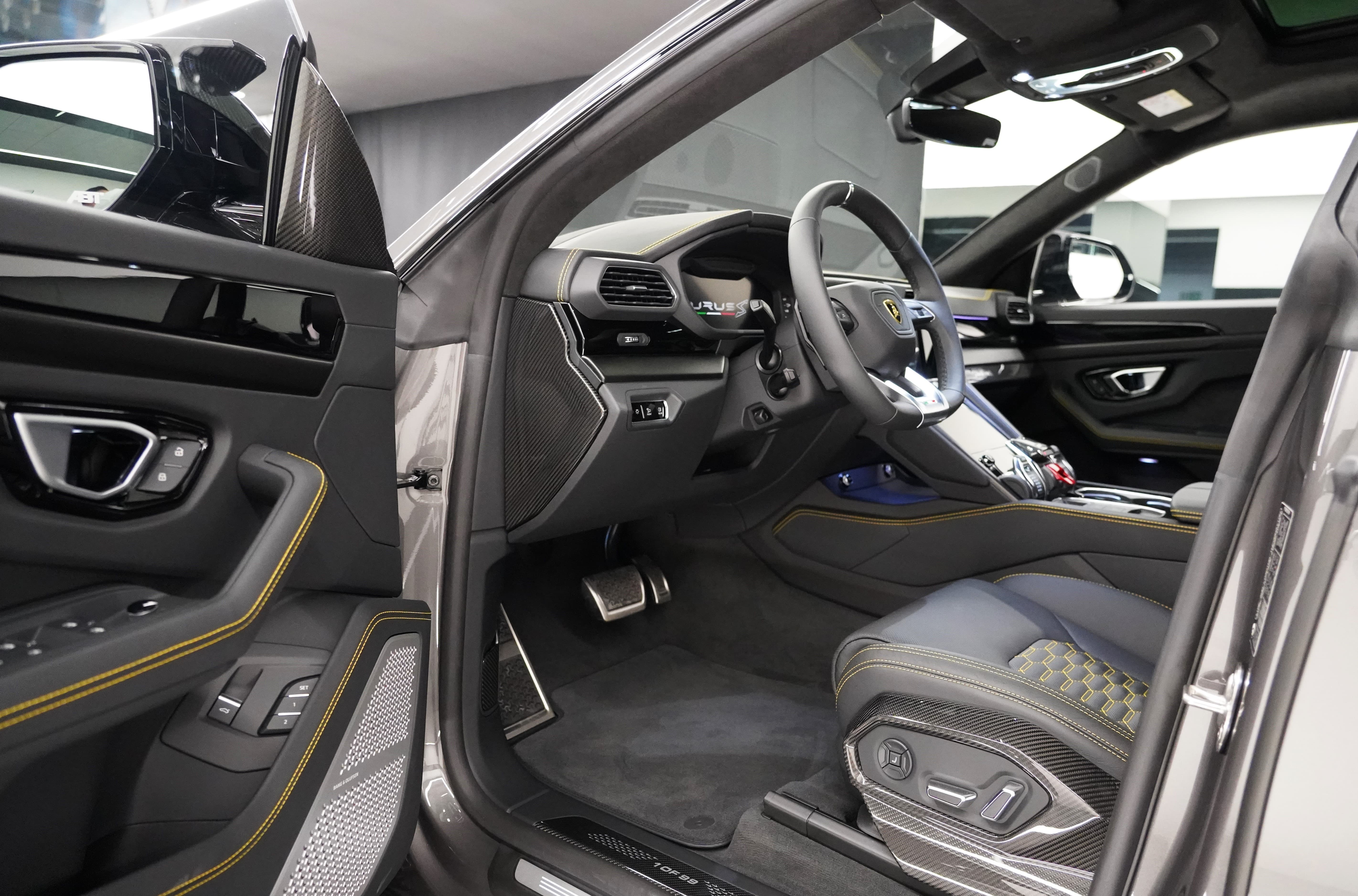 LAMBORGHINI Urus S - Bild 9