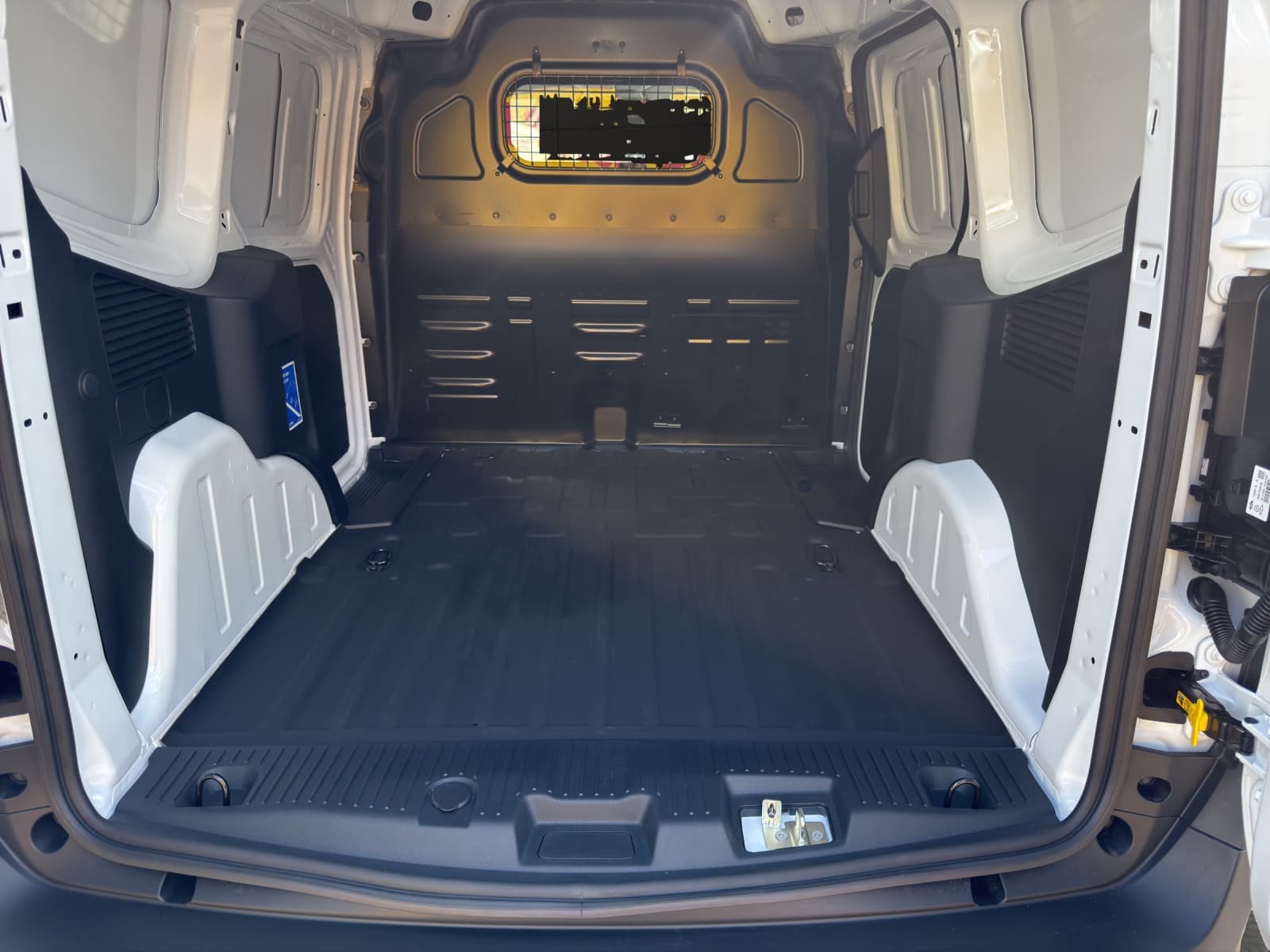 FORD Transit Courier Van 1.0 EcoBoost Trend - Bild 16