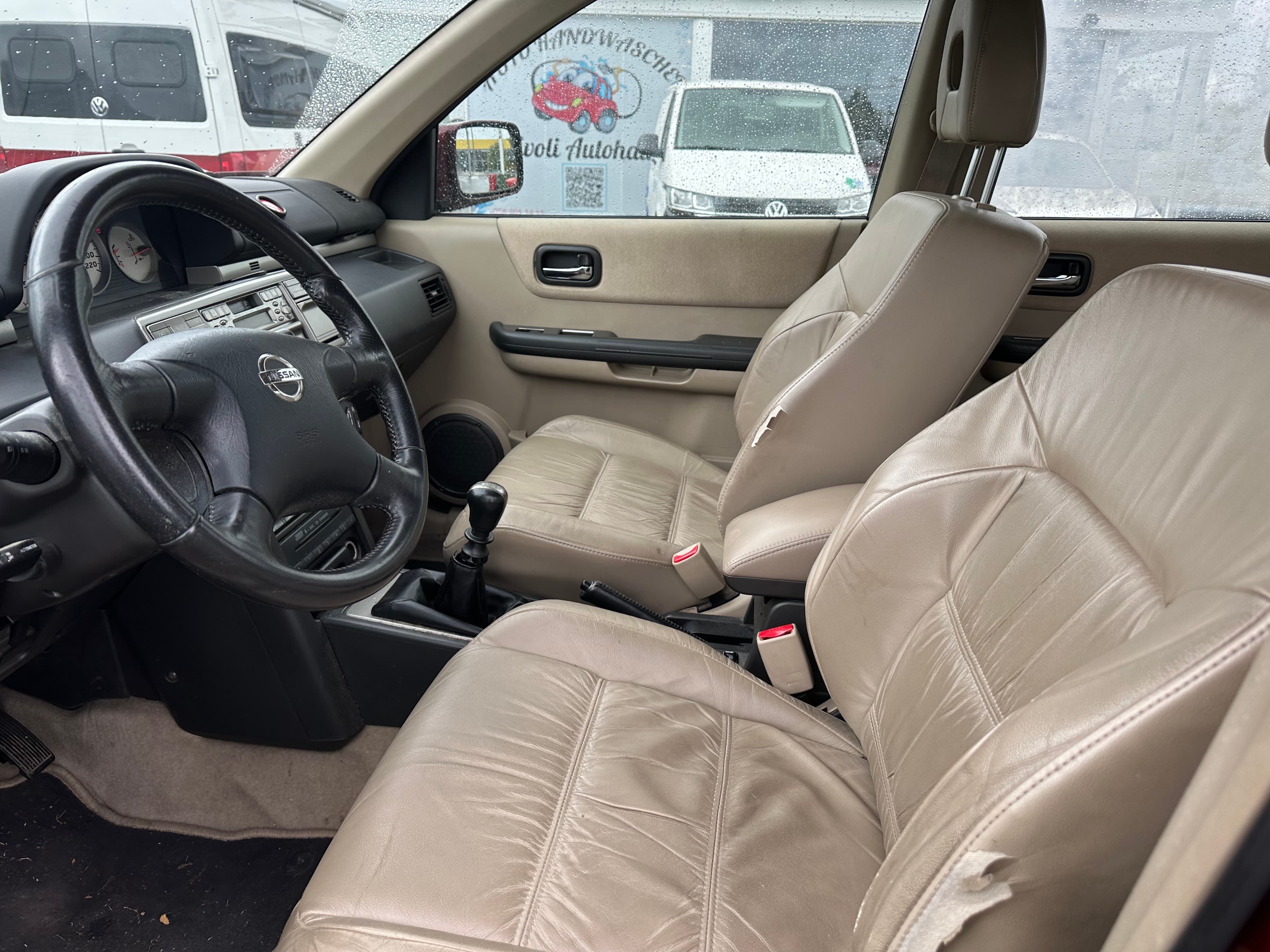 NISSAN X-Trail 2.2 DCI Elegance - Bild 8