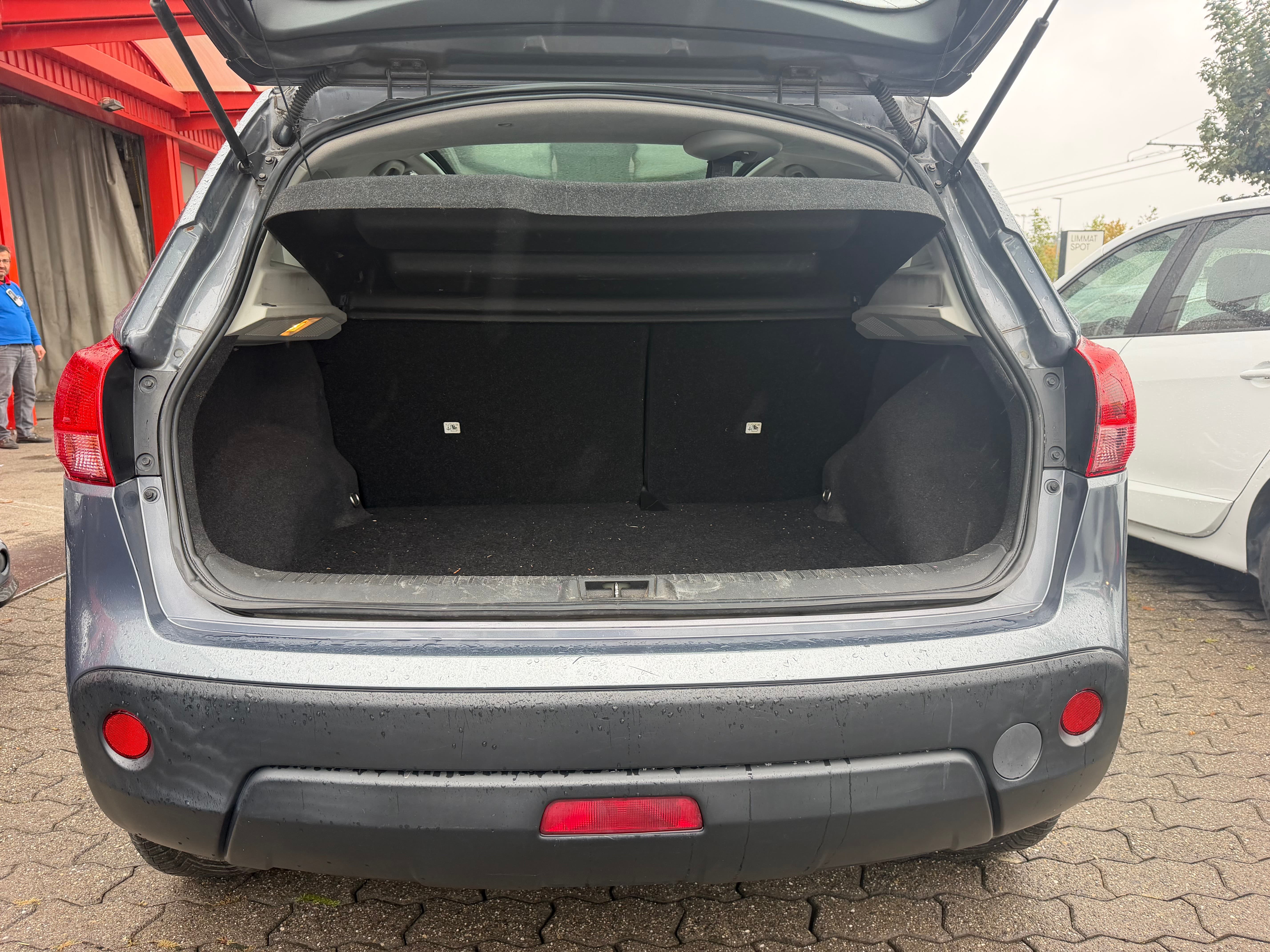 NISSAN Qashqai 2.0 4WD Lounge XTronic CVT - Bild 13