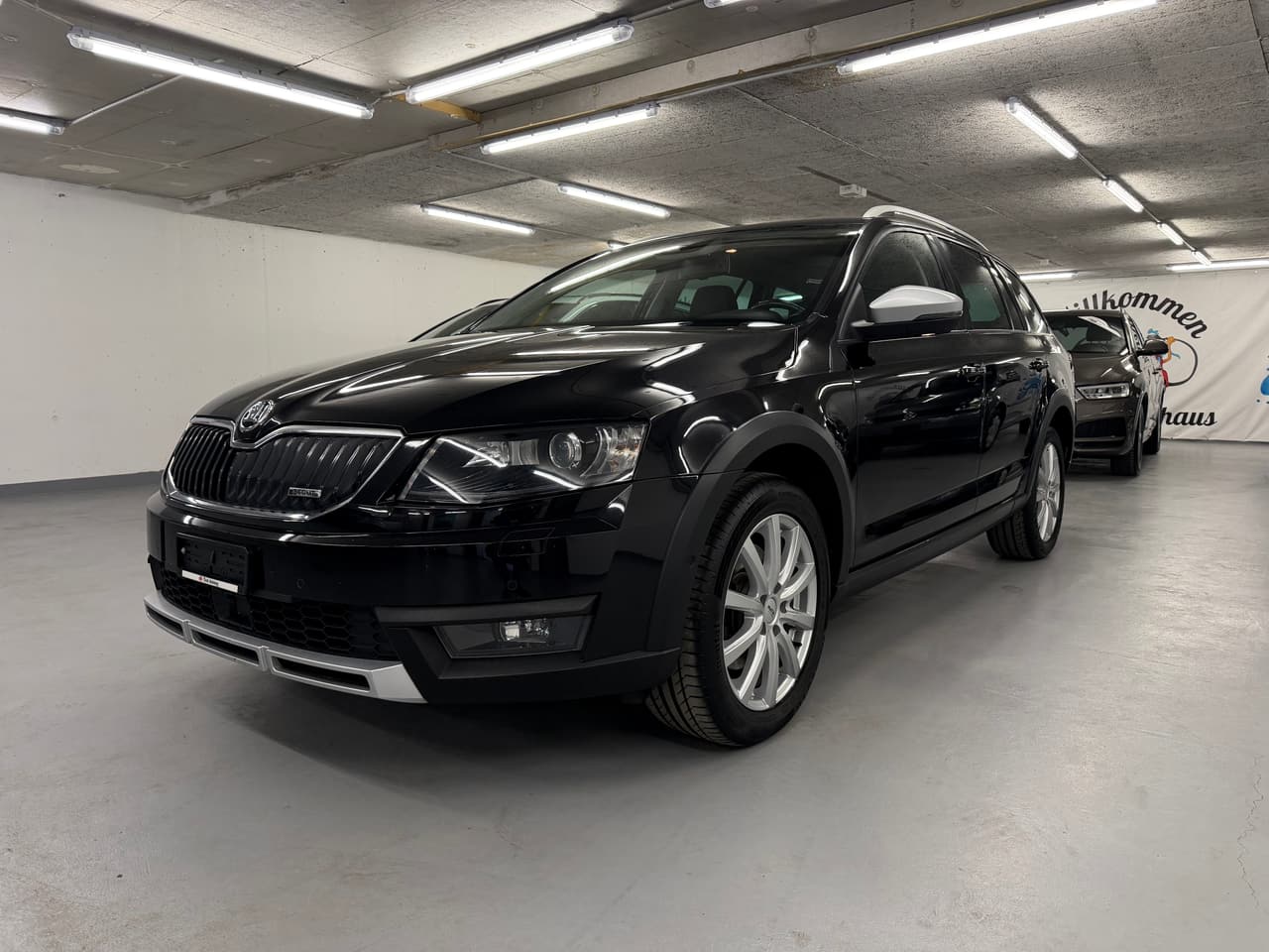 SKODA Octavia Combi 2.0 TDI Scout 4x4 DSG
