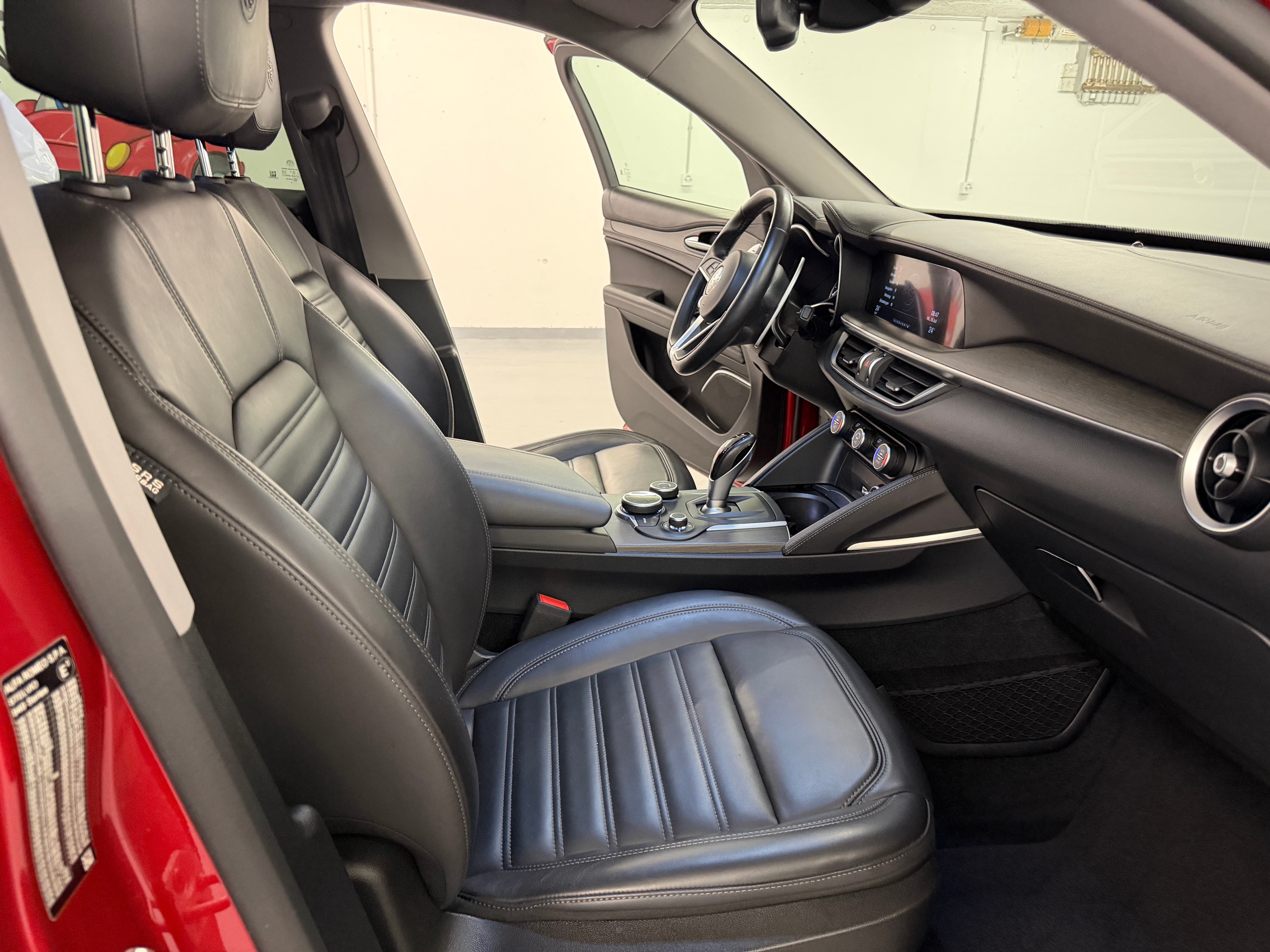 ALFA ROMEO Stelvio 2.0 Executive Q4 Automatic - Bild 13