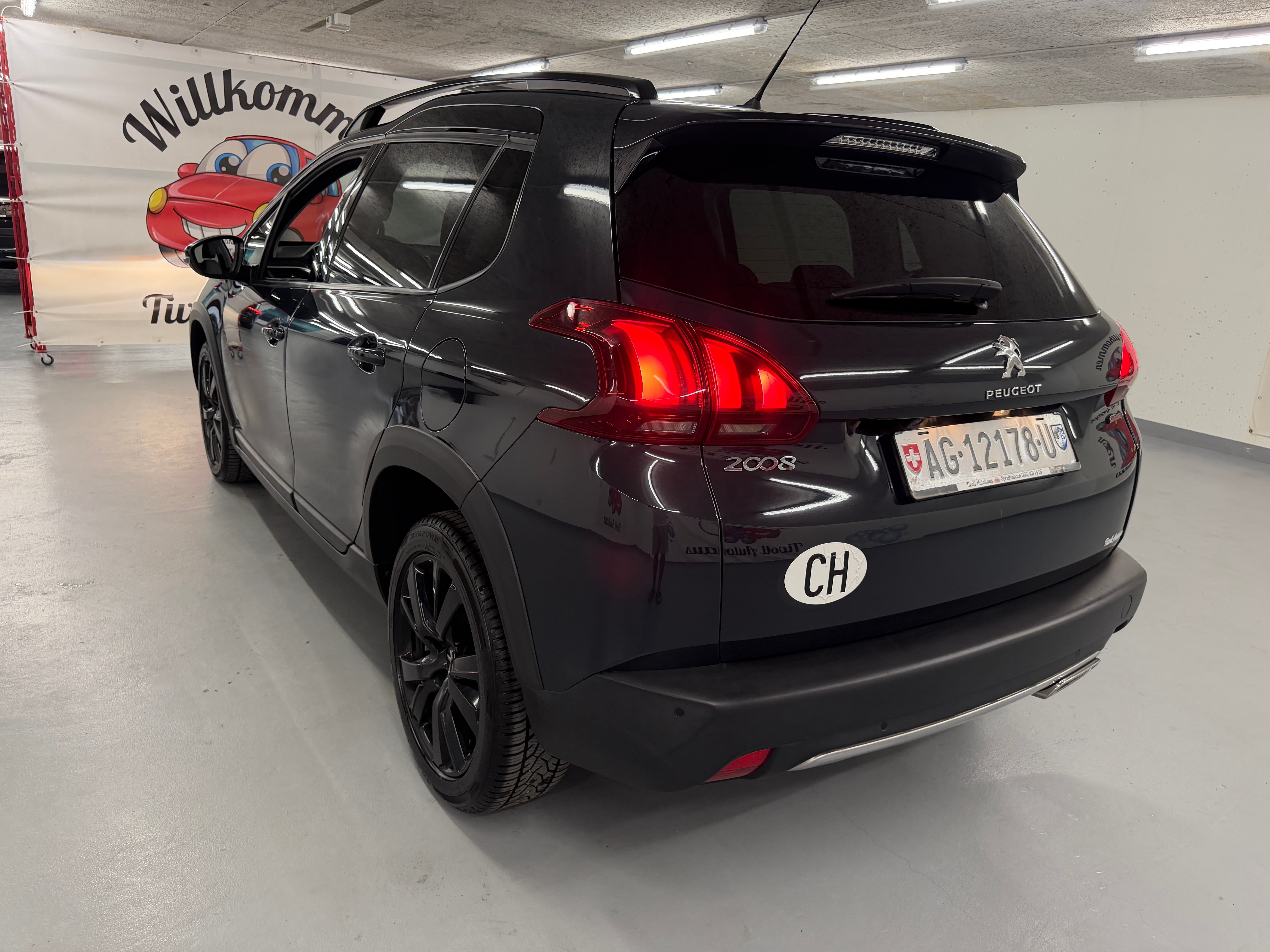PEUGEOT 2008 1.2 PureTech GT Line EAT6 - Bild 7