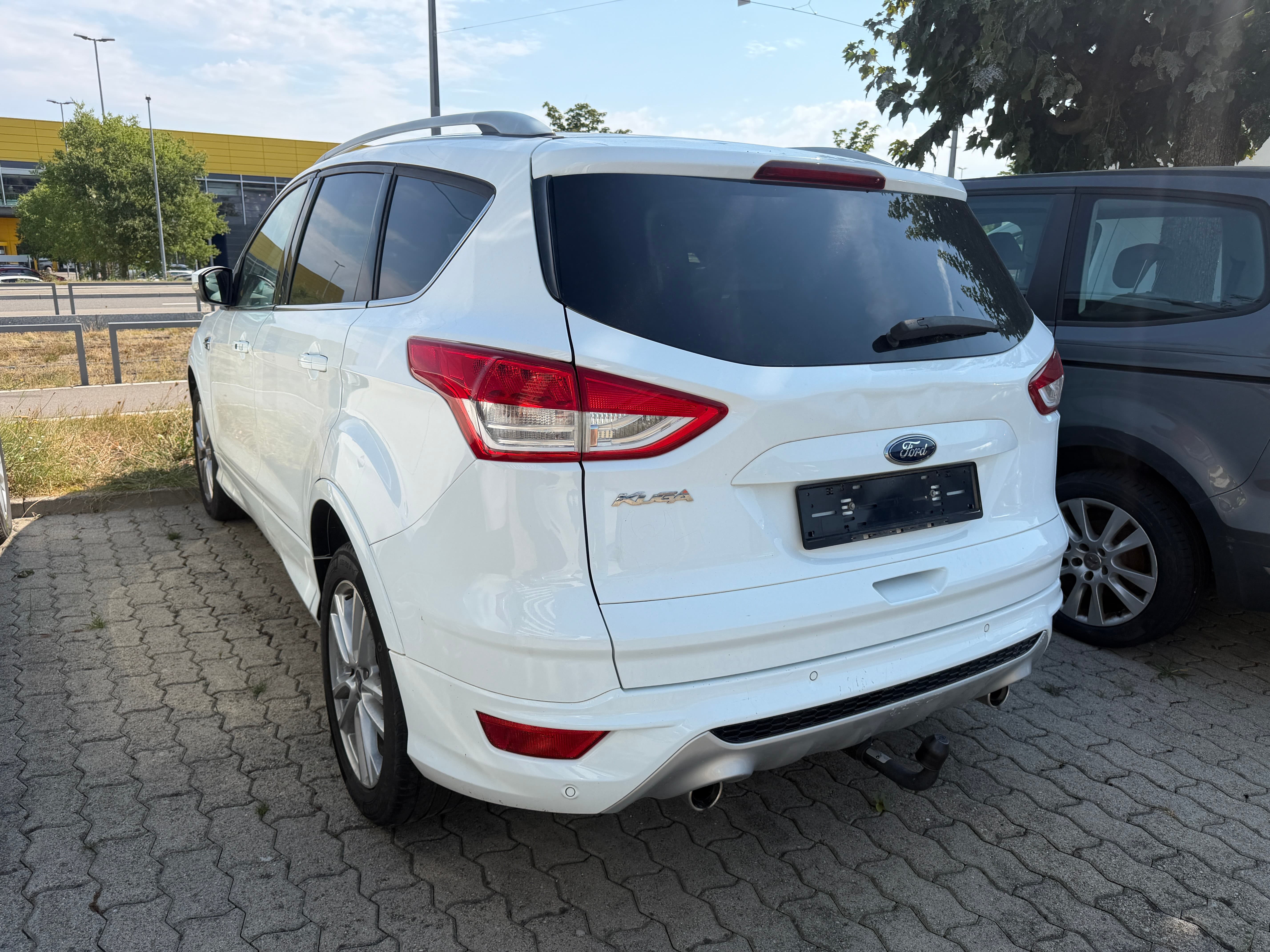 FORD Kuga 2.0 TDCi Titanium 4WD PowerShift - Bild 4
