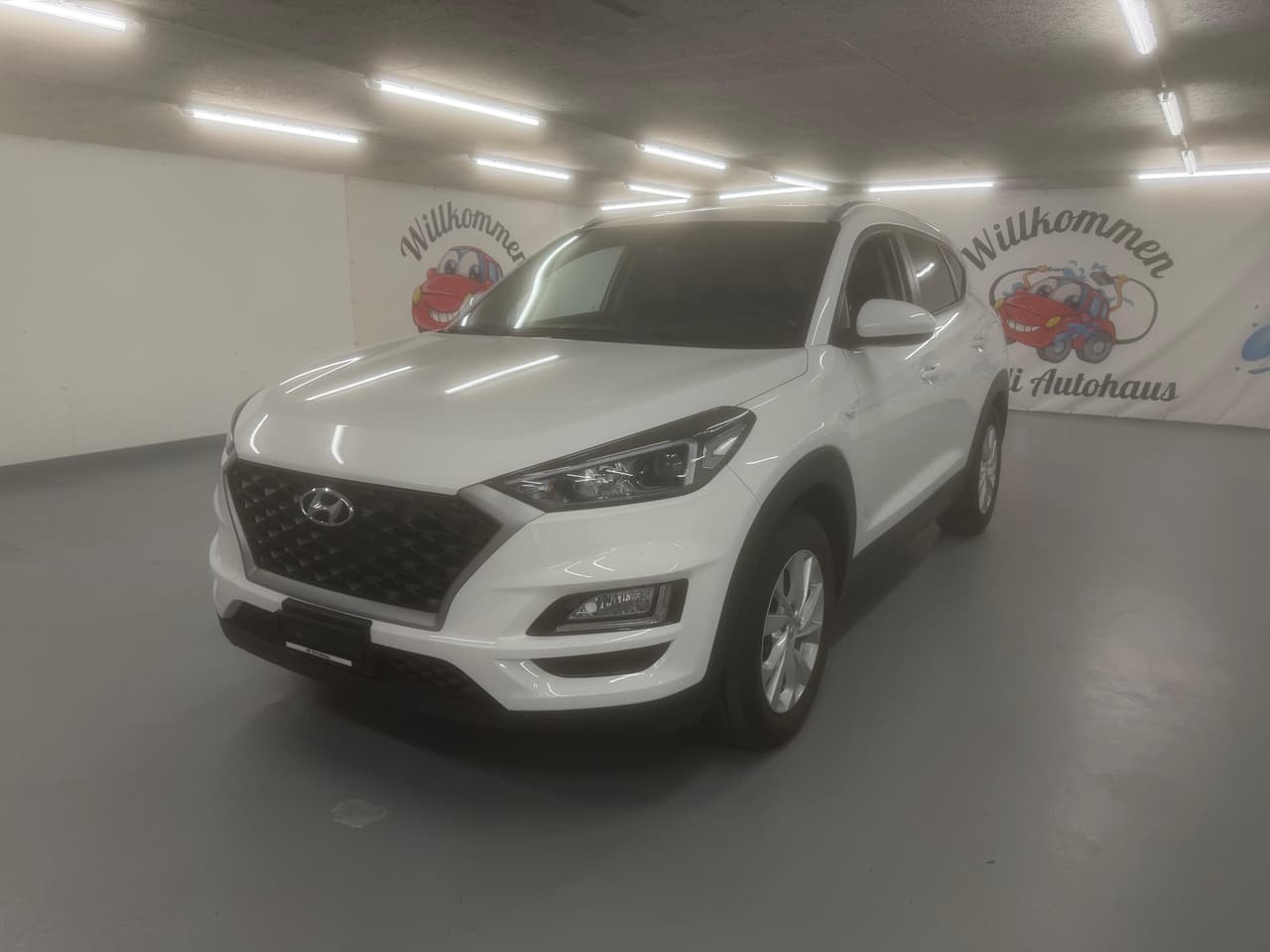 HYUNDAI Tucson 1.6 TGDI Amplia 2WD DCT