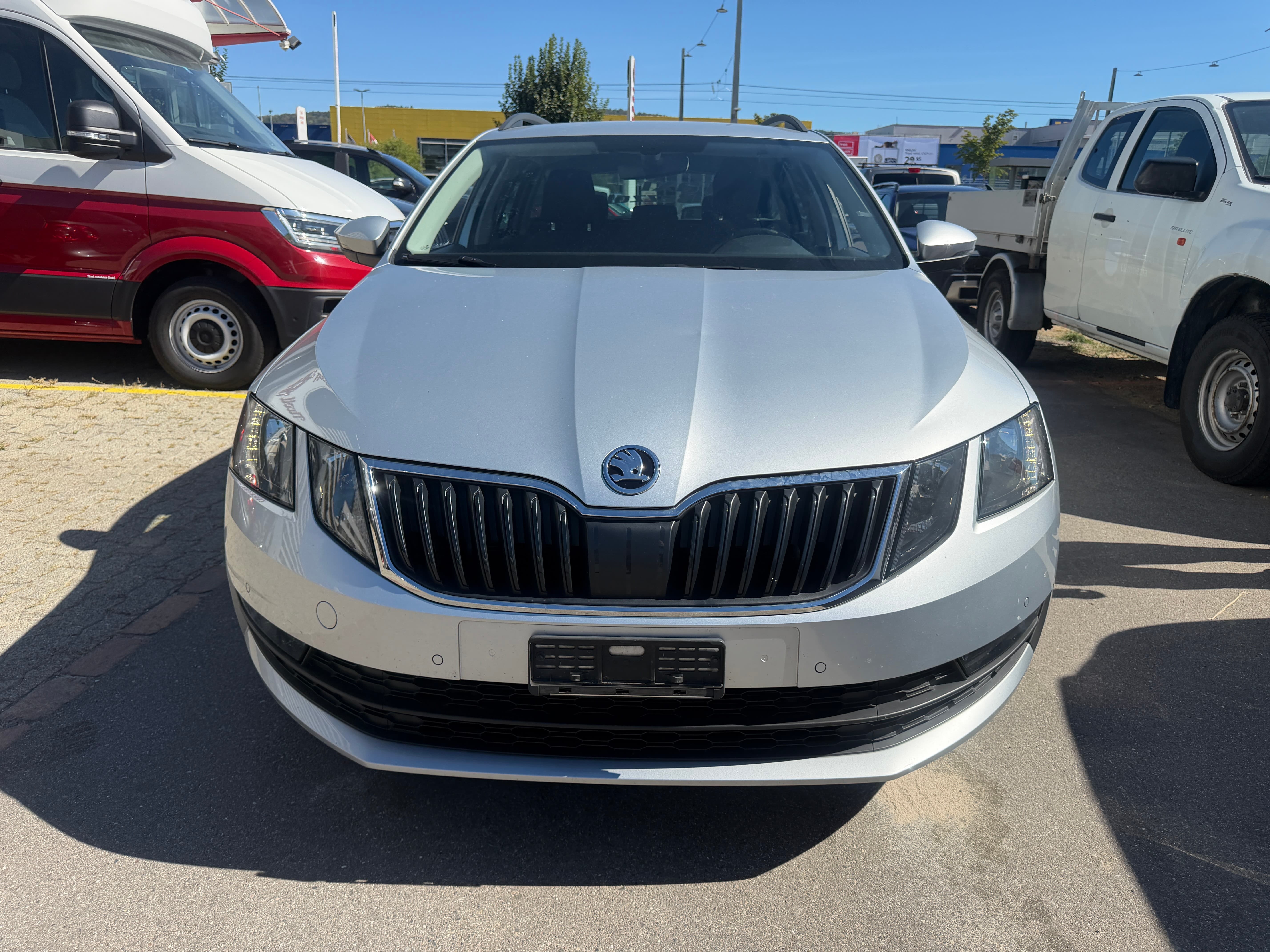 SKODA Octavia Combi 2.0 TDI Soleil 4x4 DSG - Bild 3
