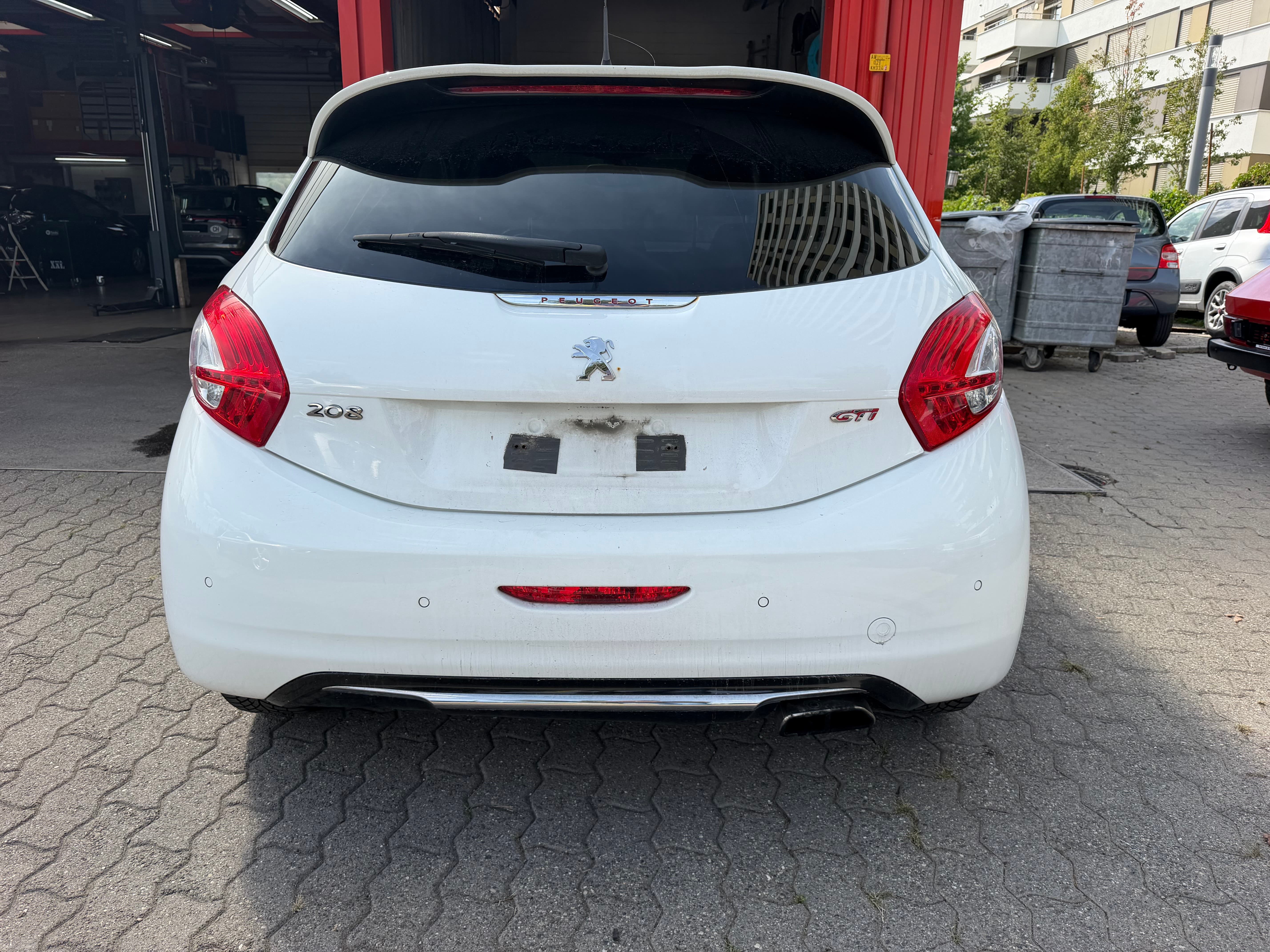 PEUGEOT 208 1.6 Turbo GTi - Bild 5