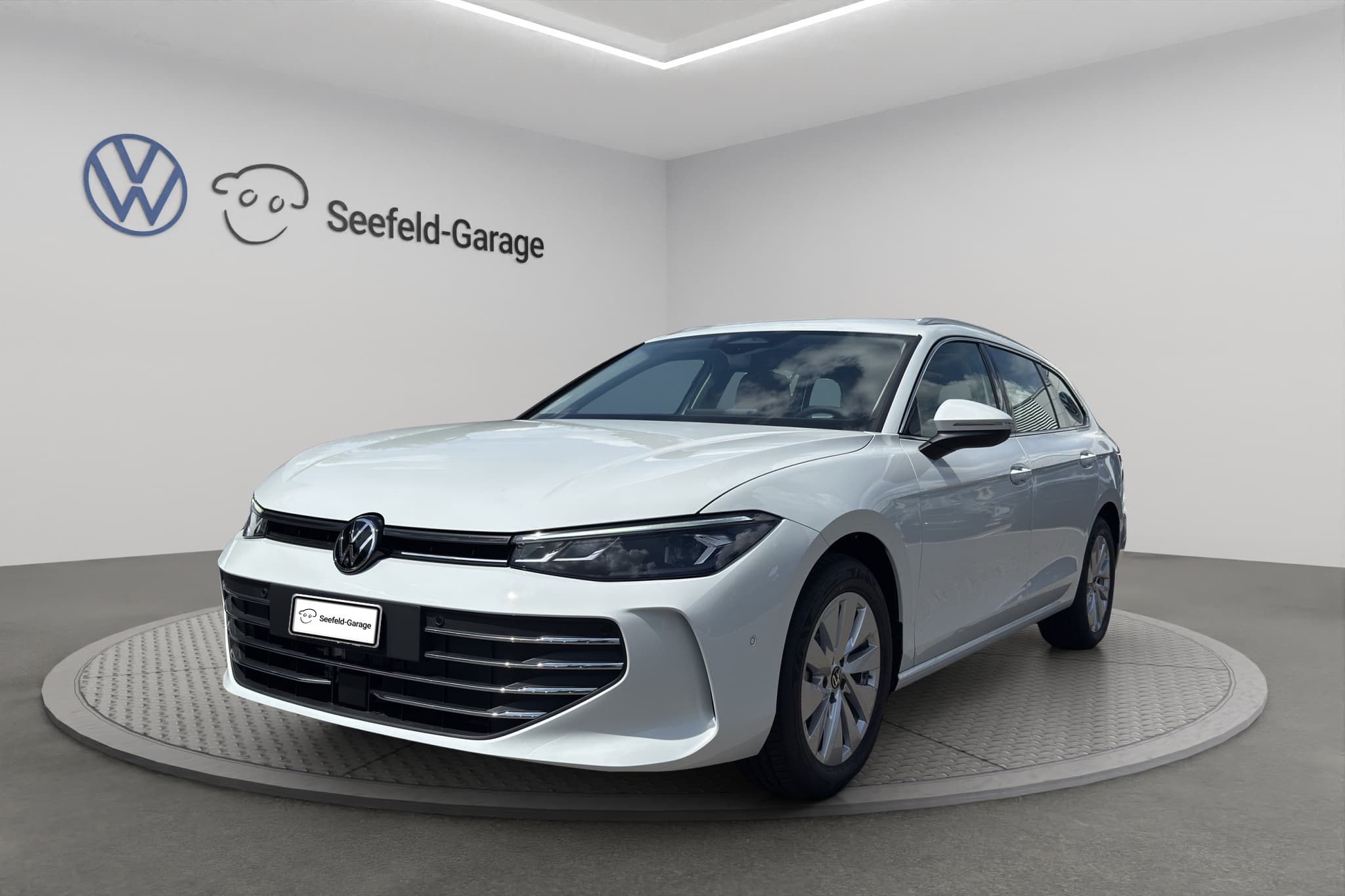 VW Passat Variant 2.0 TDI evo Business 4 Motion DSG - Bild 1