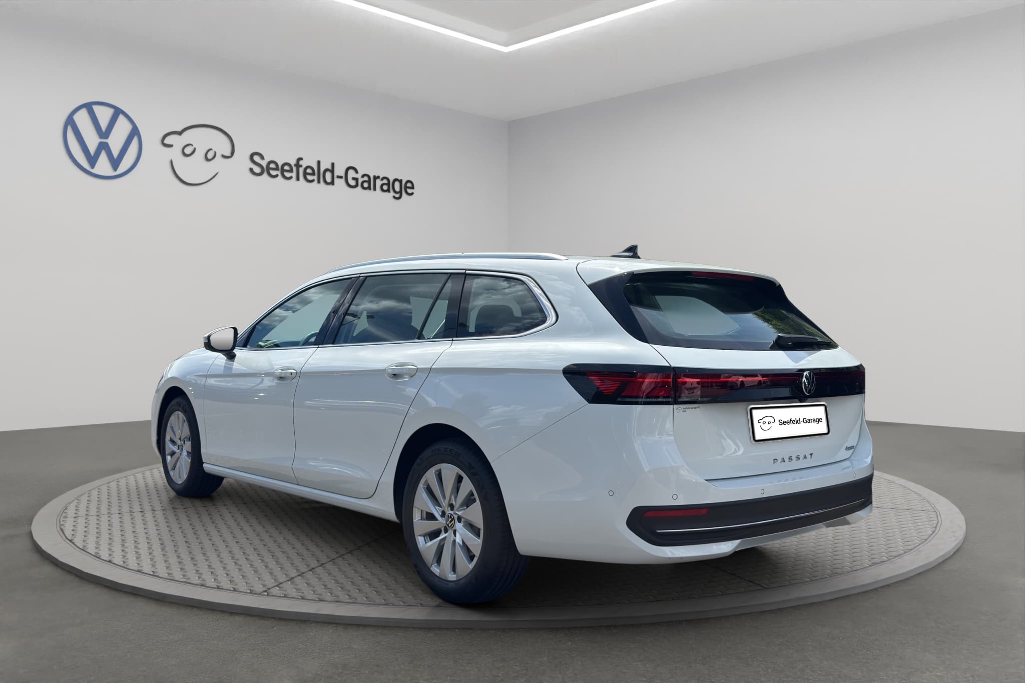 VW Passat Variant 2.0 TDI evo Business 4 Motion DSG - Bild 4
