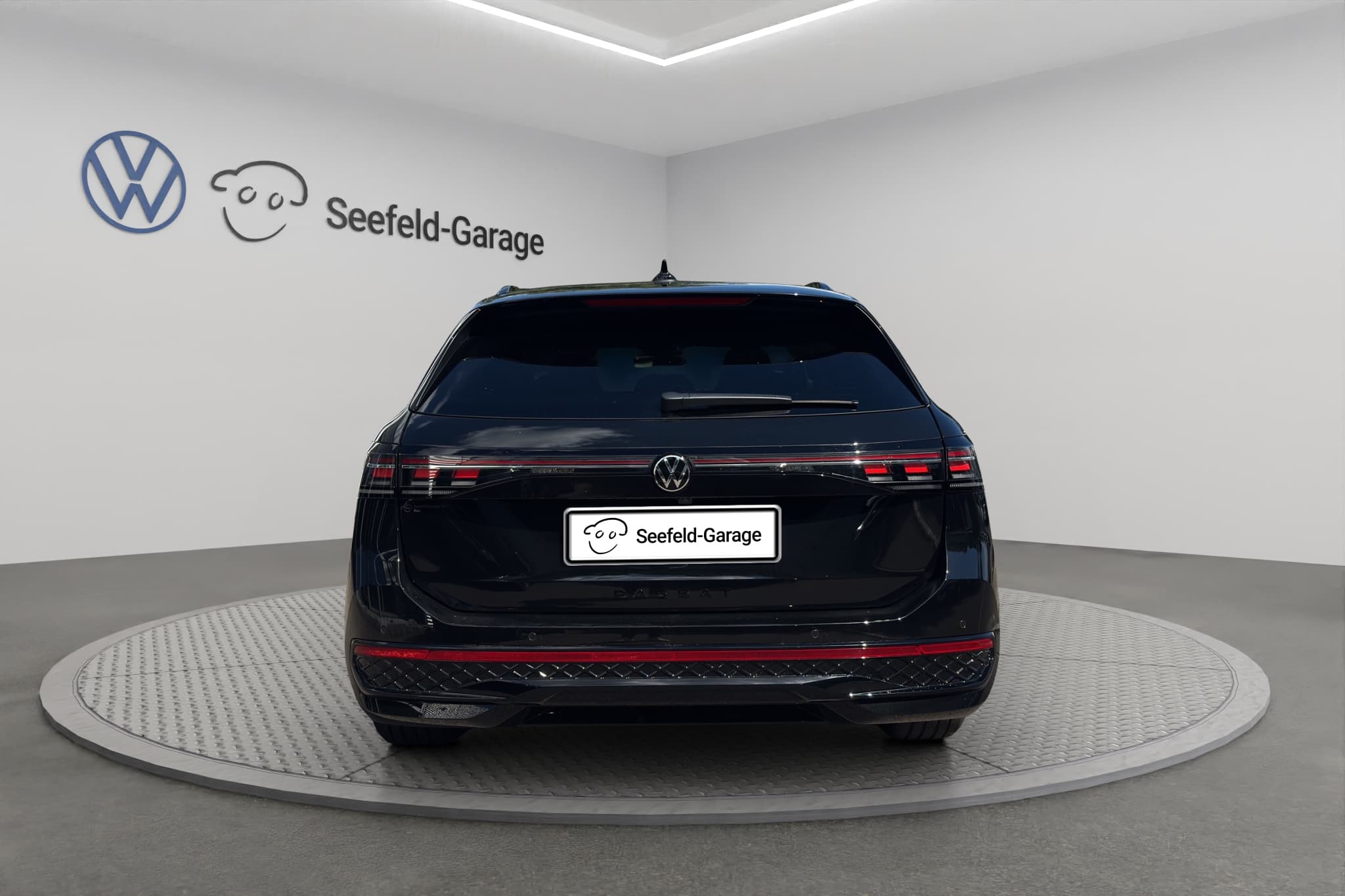 VW Passat Variant 2.0 TSI evo4 R-Line 4 Motion DSG - Bild 5