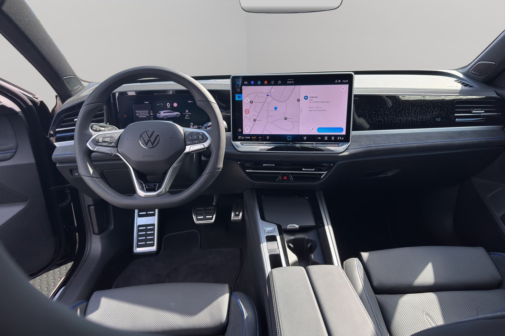 VW Passat Variant 2.0 TSI evo4 R-Line 4 Motion DSG - Bild 7