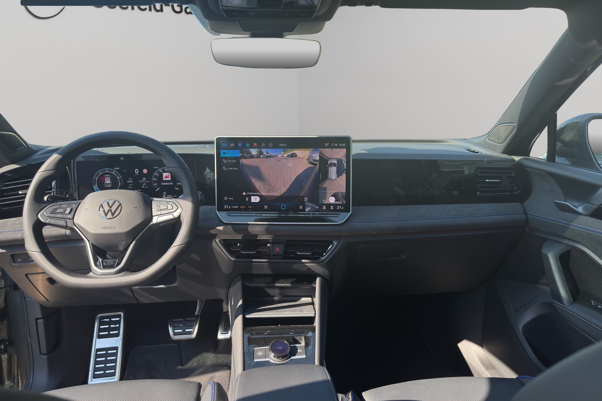 VW Tiguan 2.0 TSI DSG R-Line 4Motion - Bild 8