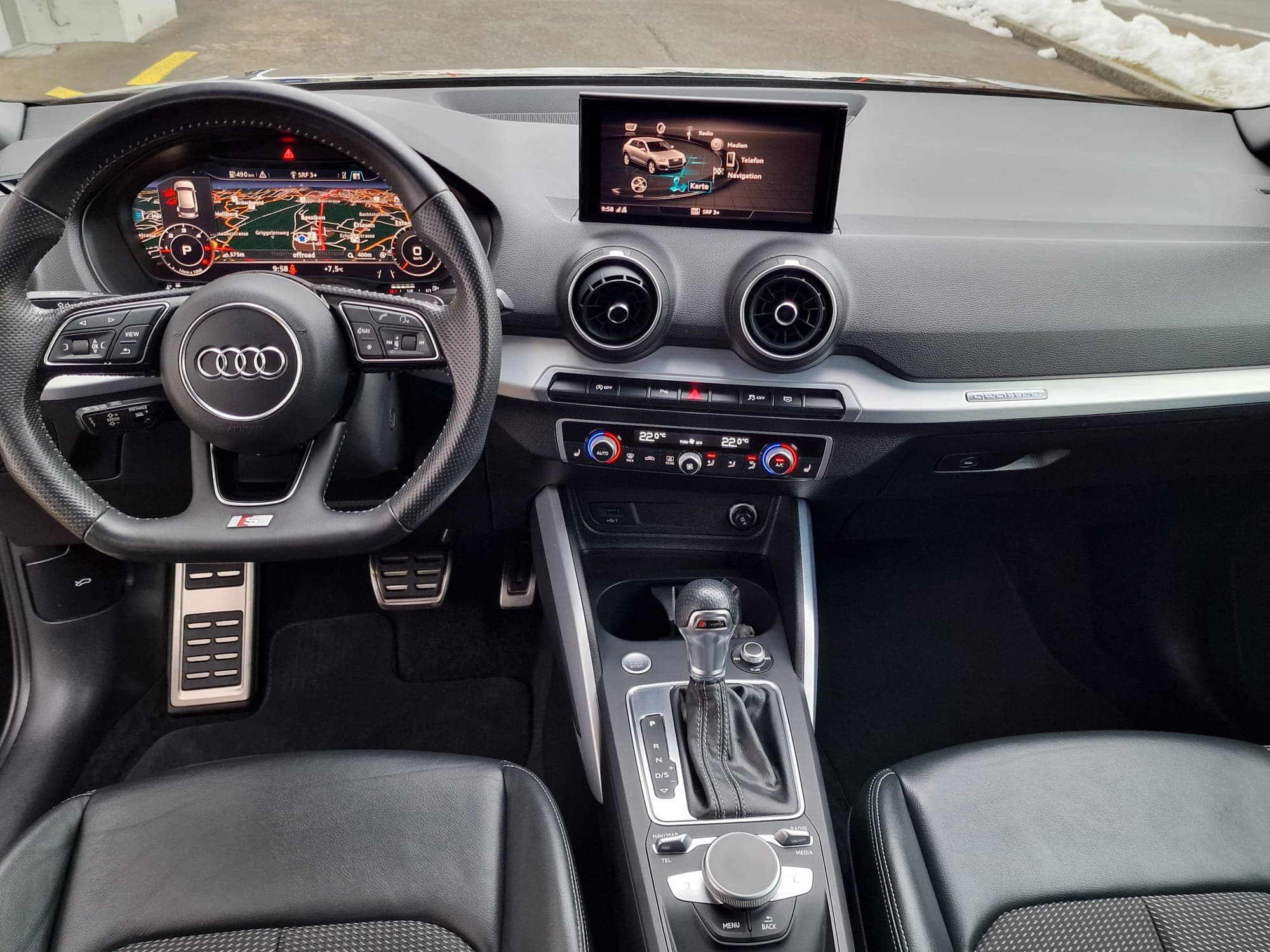 AUDI Q2 35 TDI quattro Sport S-tronic S Line - Bild 11