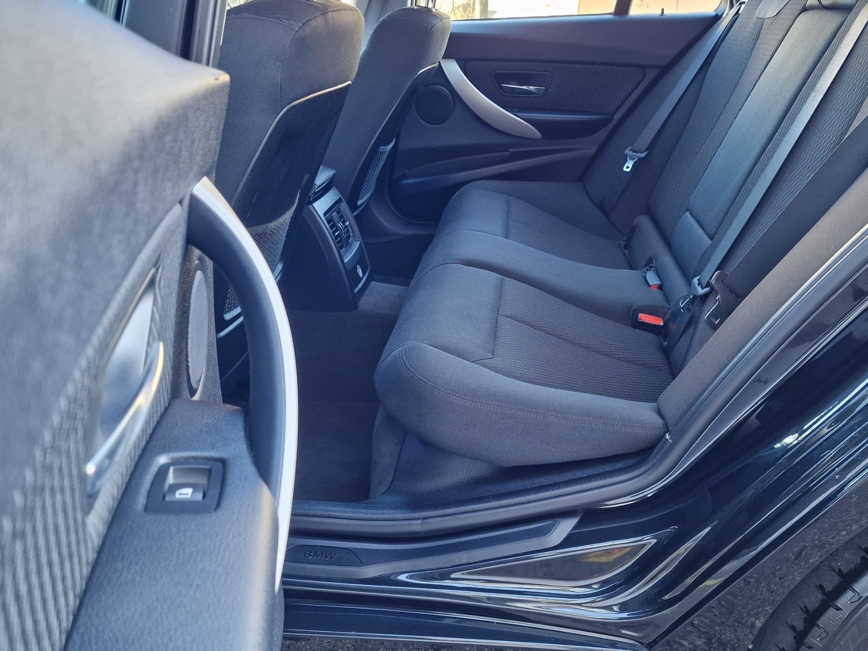 BMW 320d Touring Steptronic - Bild 12