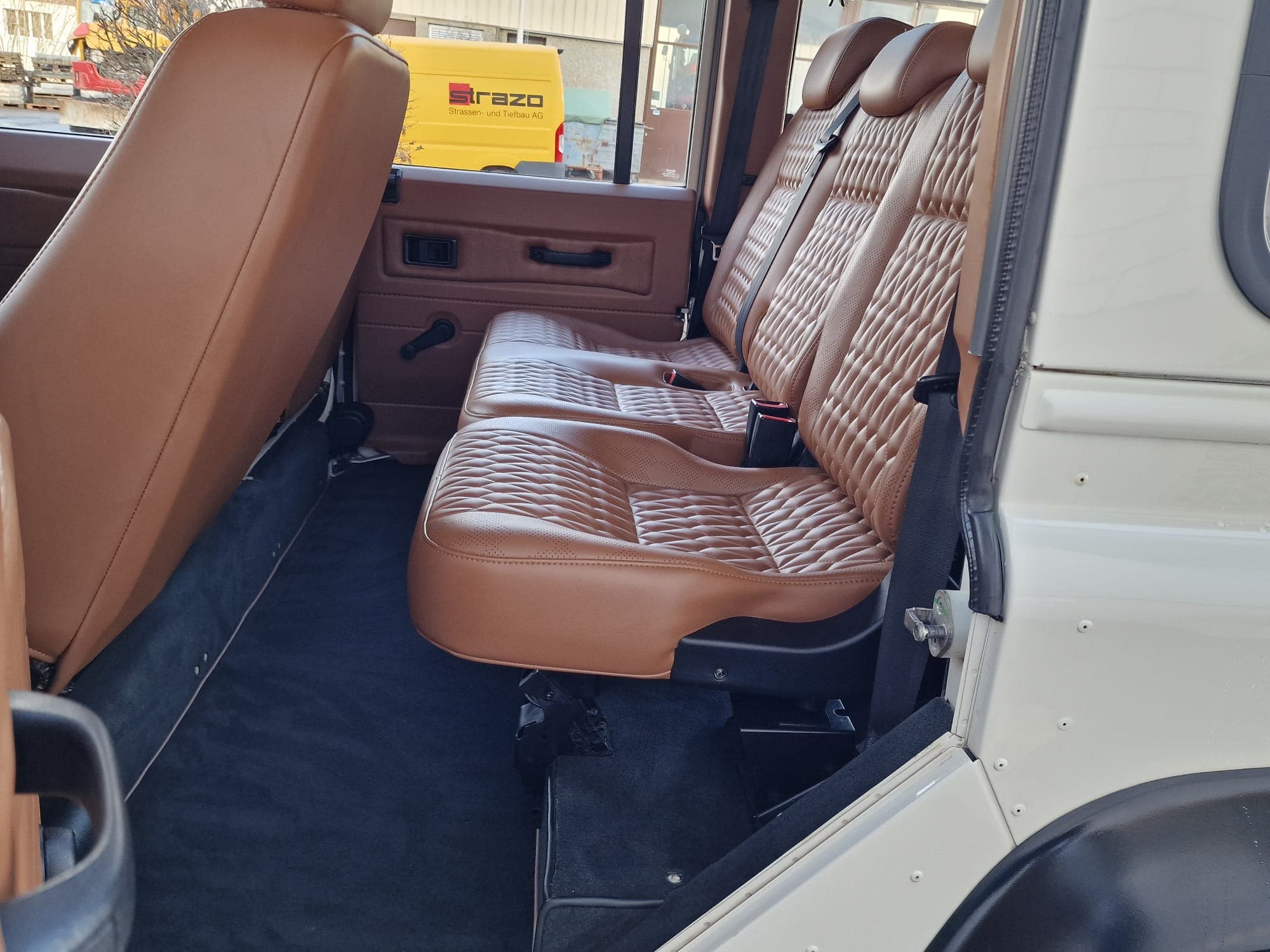 LAND ROVER Defender 110 SW 2.4Tdc - Bild 13