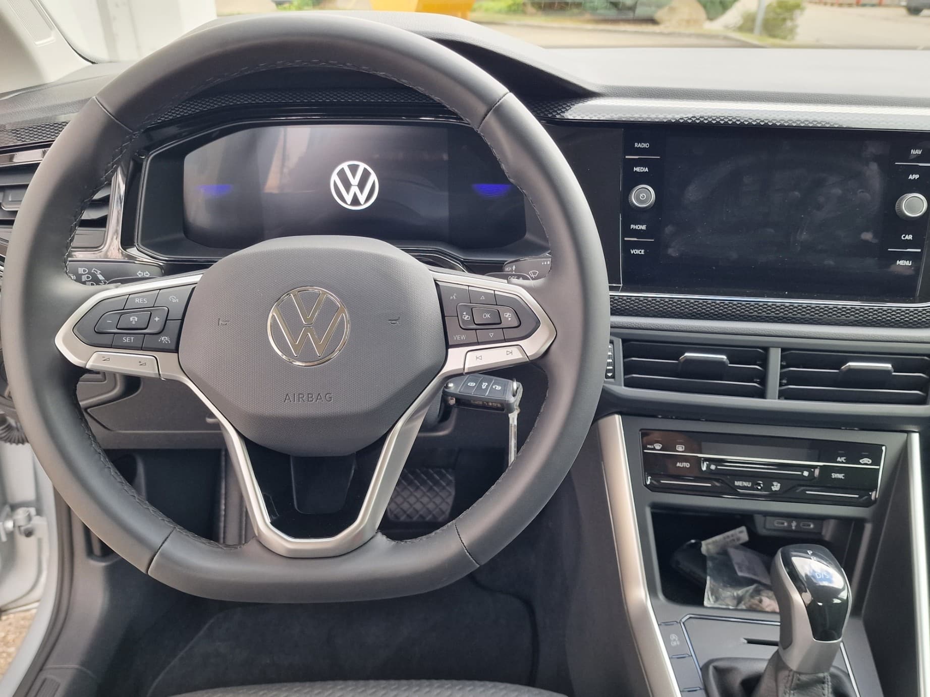 VW Taigo 1.0 TSI Life DSG - Bild 10