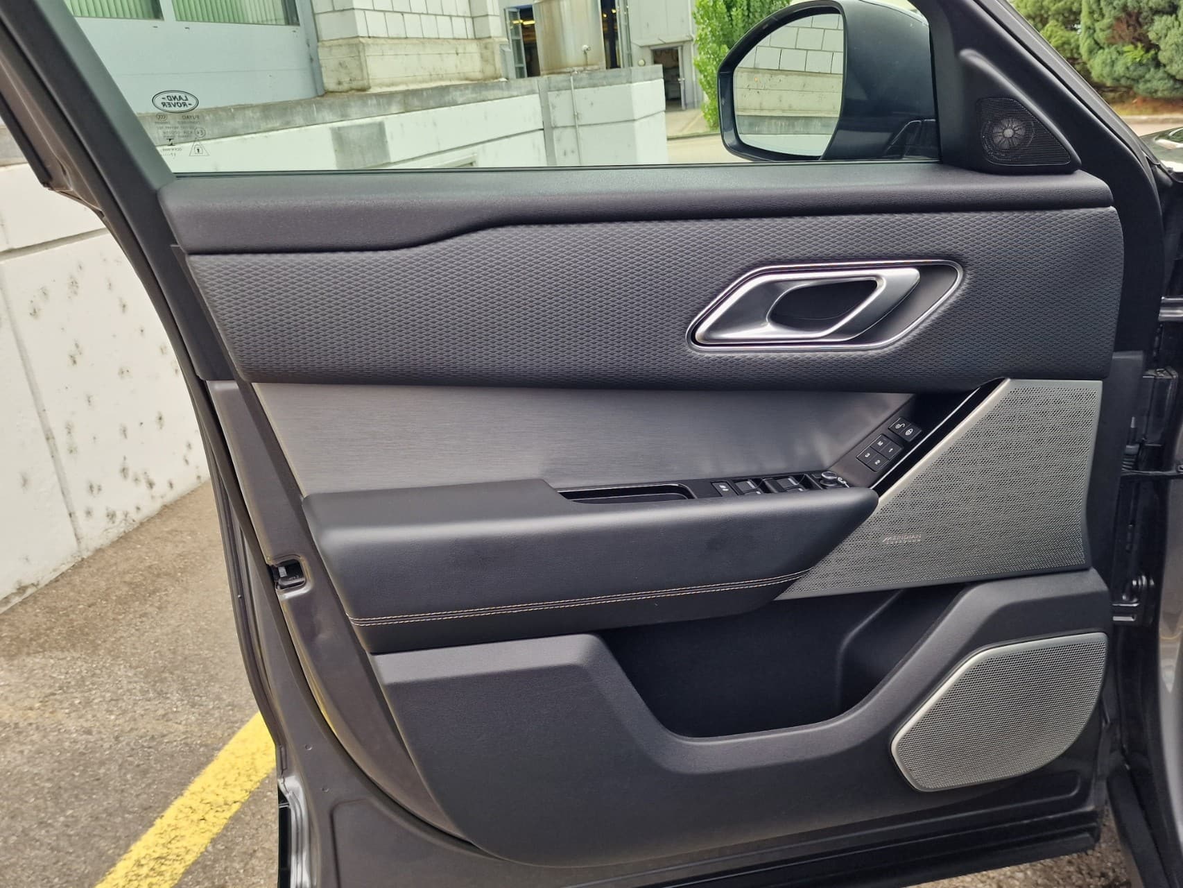 LAND ROVER Range Rover Velar R-Dynamic D 240 SE Automatic - Bild 7