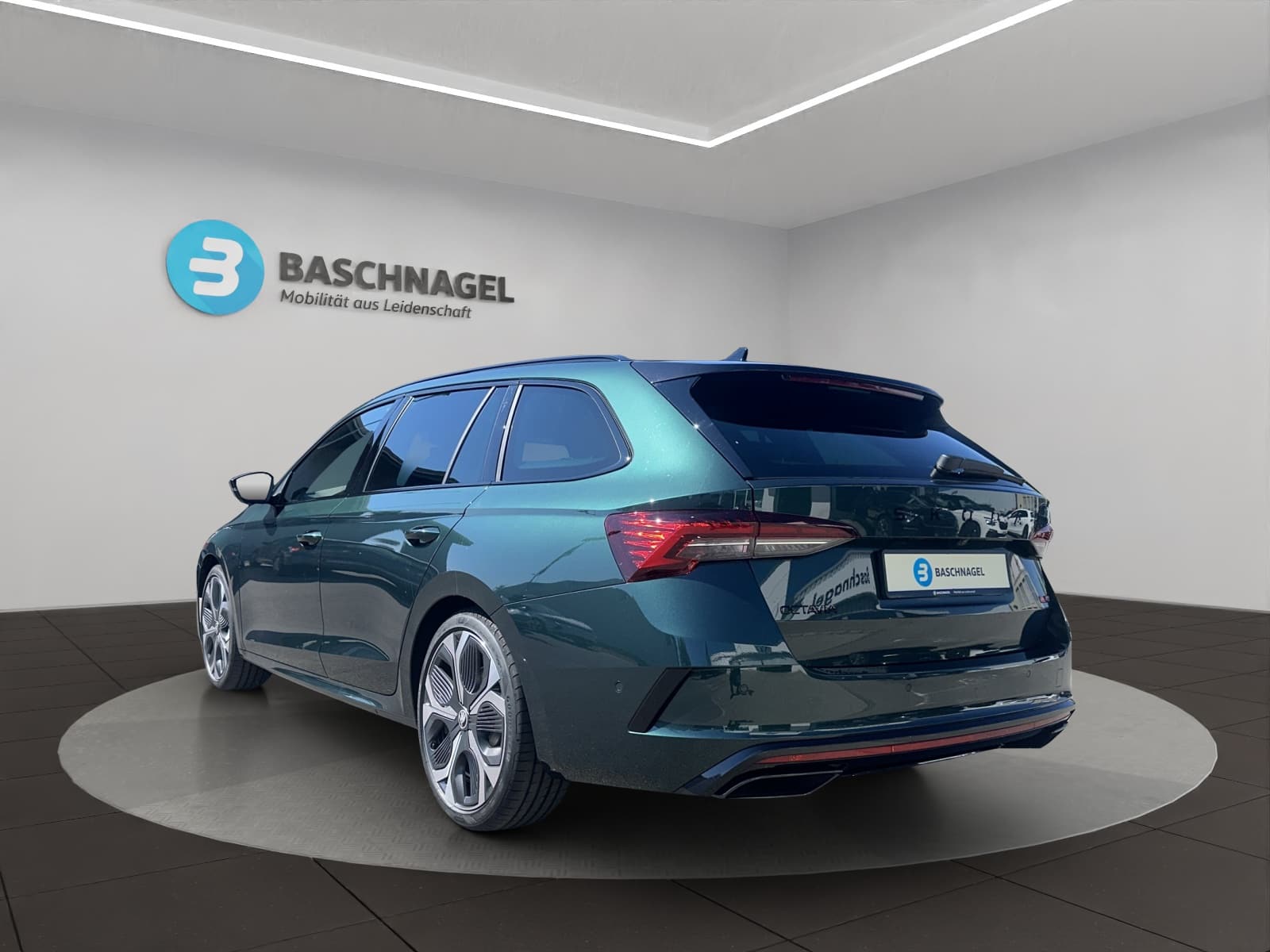 SKODA Octavia Combi 2.0 TSI DSG RS 30 Years Edition - Bild 3