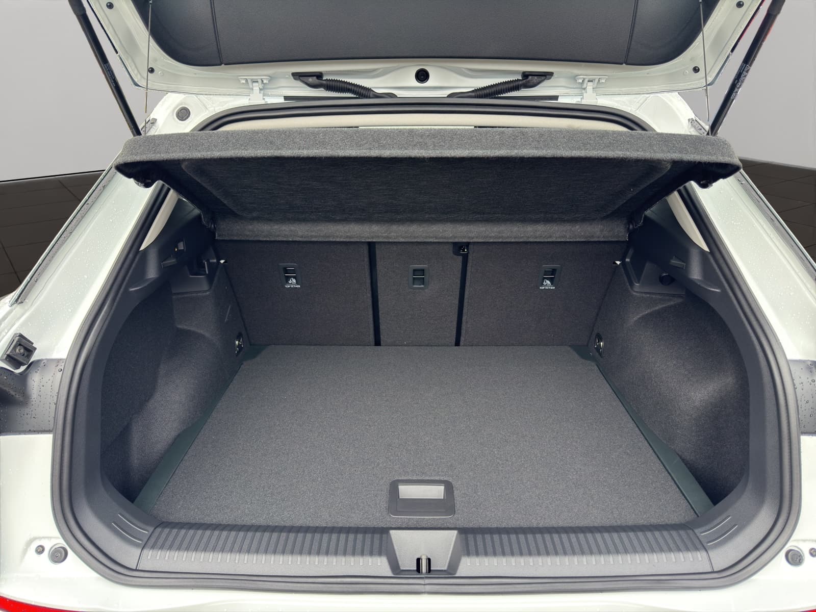 VW T-Roc 1.5 eTSI mHEV Life DSG - Bild 6