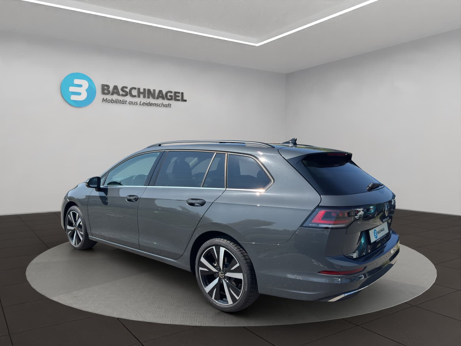 VW Golf Variant 1.5 eTSI mHEV Style DSG - Bild 3