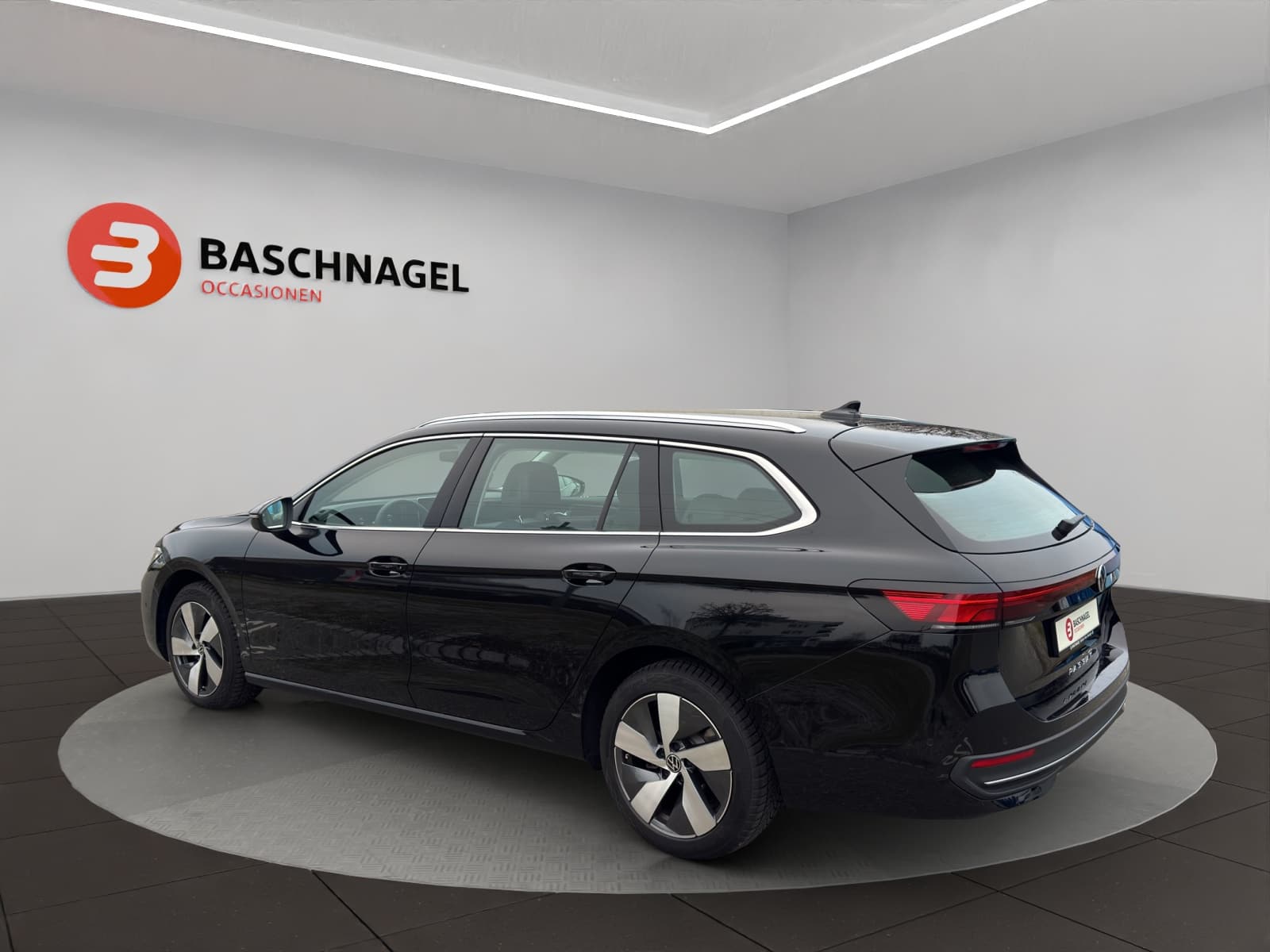 VW Passat Variant 2.0 TDI evo Business DSG - Bild 3