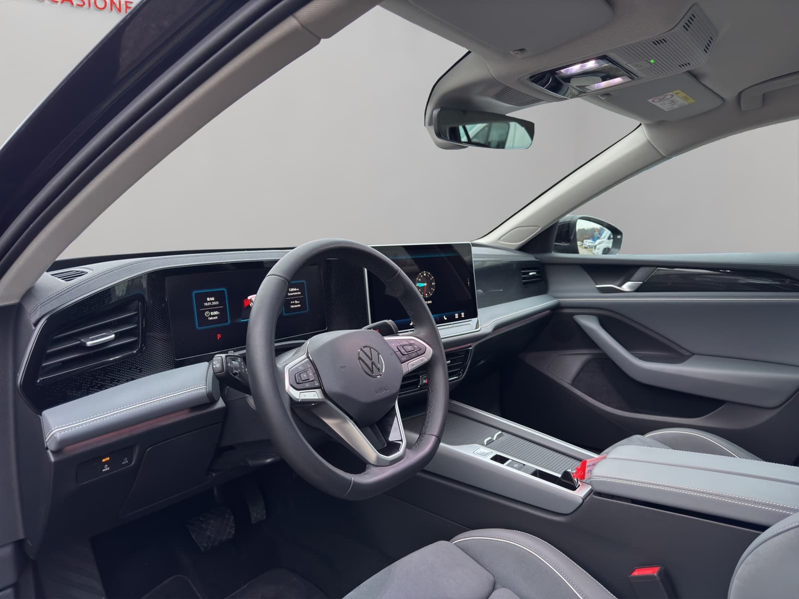 VW Passat Variant 2.0 TDI evo Business DSG - Bild 4