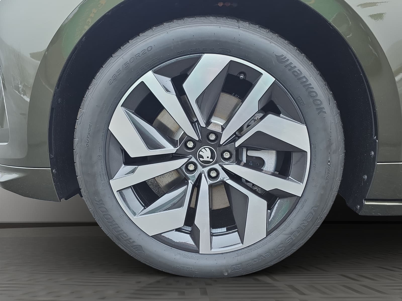 SKODA Enyaq 85x Sportline 4x4 - Bild 7
