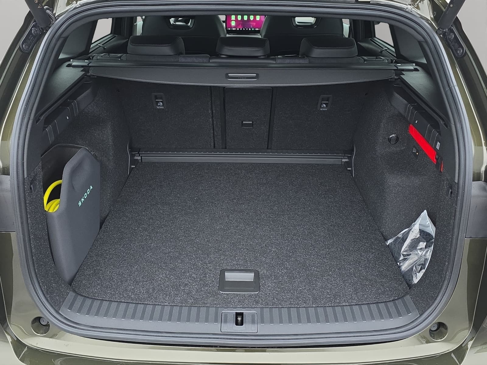 SKODA Enyaq 85x Sportline 4x4 - Bild 6