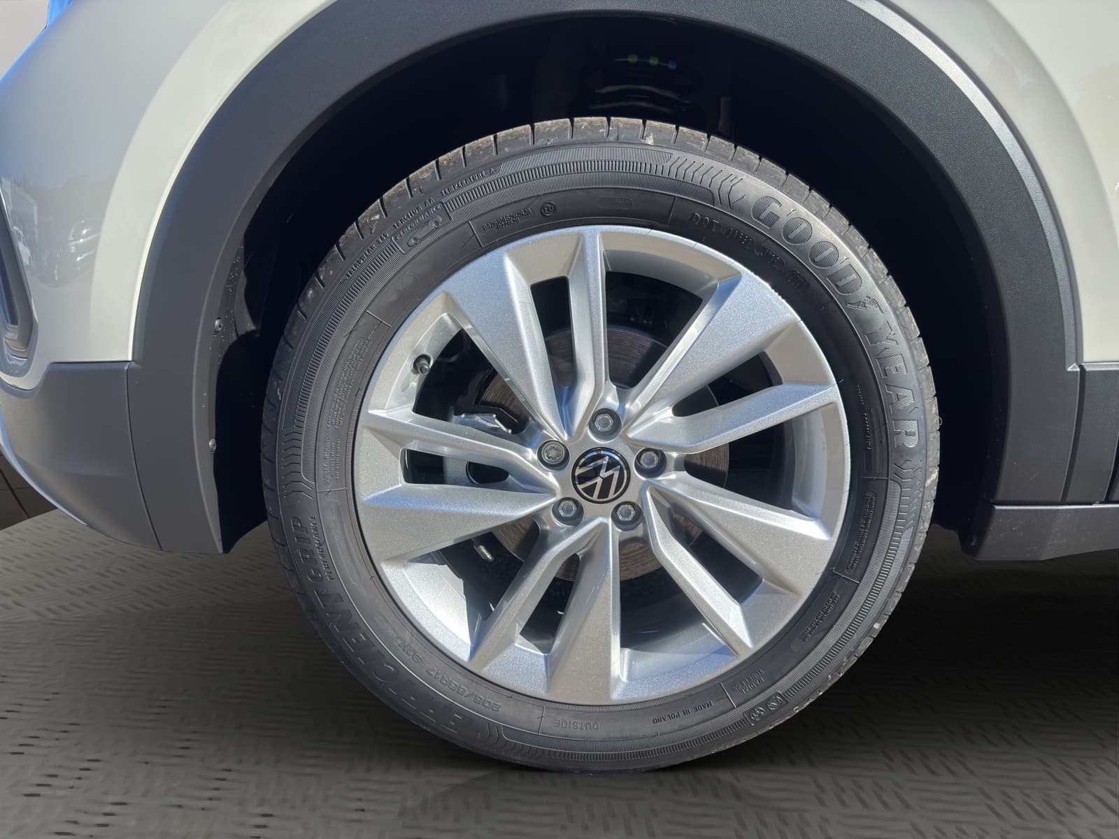 VW T-Cross 1.0 TSI EVO Life DSG - Bild 7
