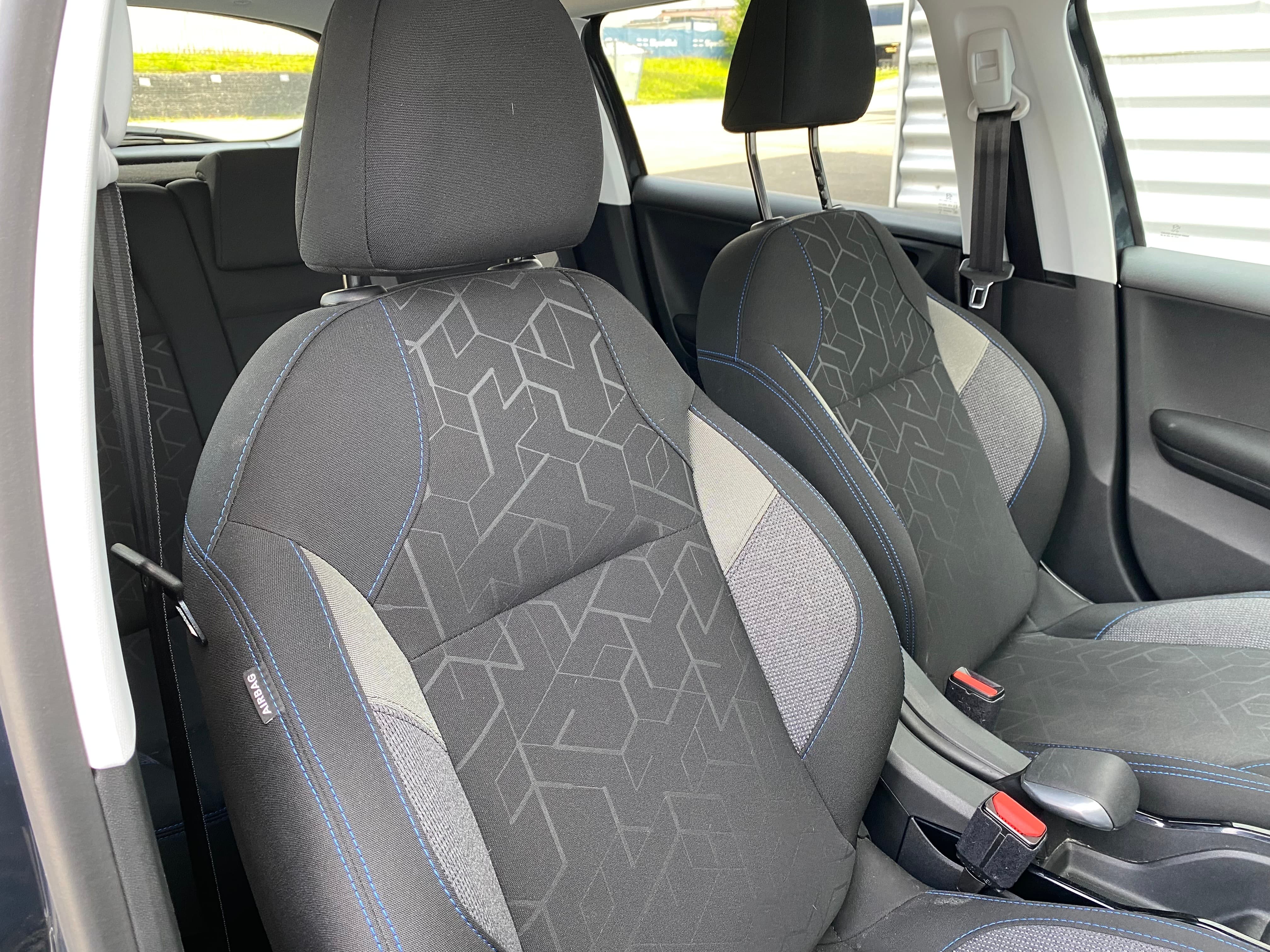 PEUGEOT 2008 1.2 PureTech Signture Frisch ab MFK und Service (Juni 2025) Automat - Bild 13