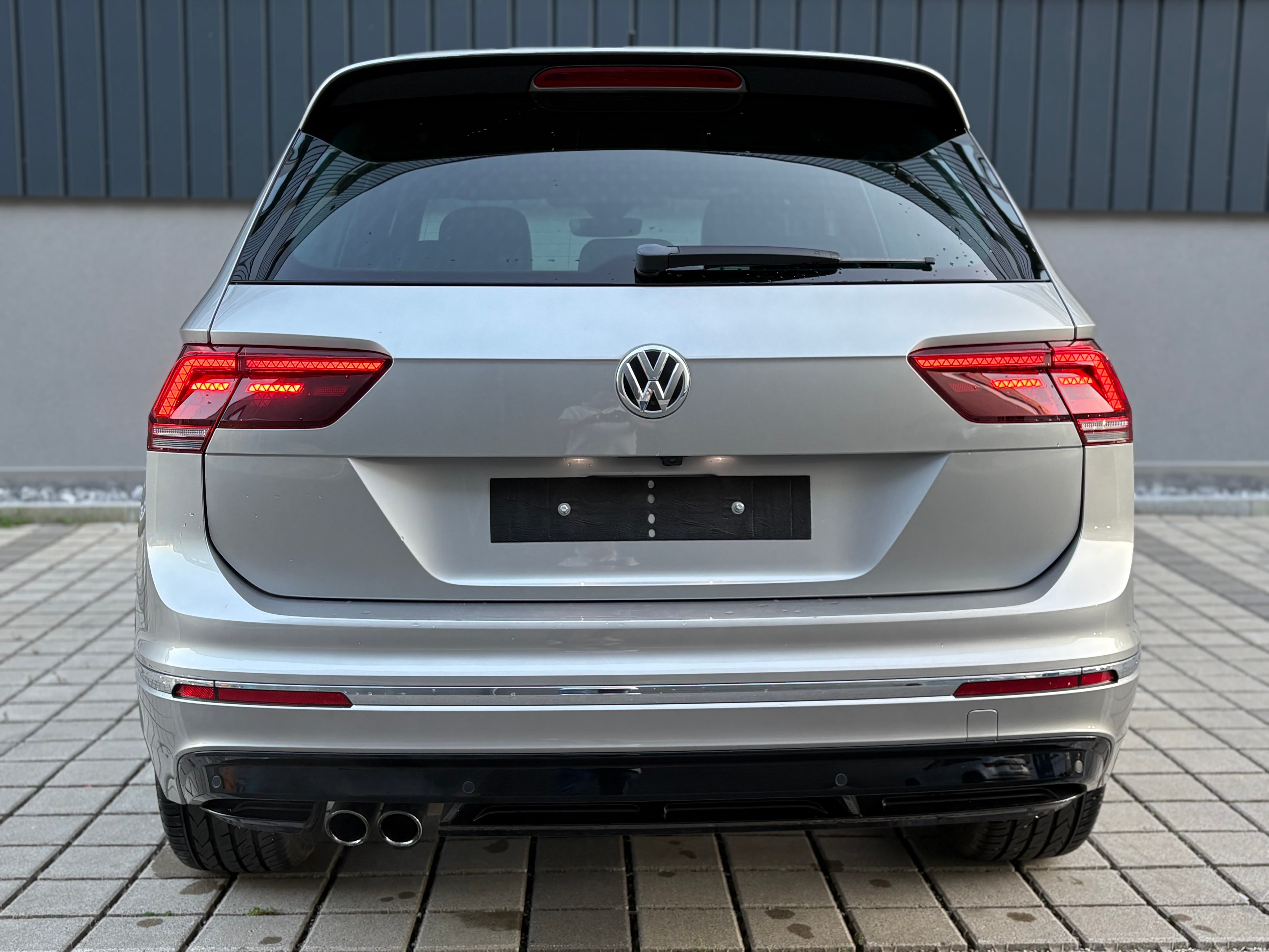 VW Tiguan 2.0TSI R-Line Highline 4Motion DSG frisch ab MFK - Bild 8