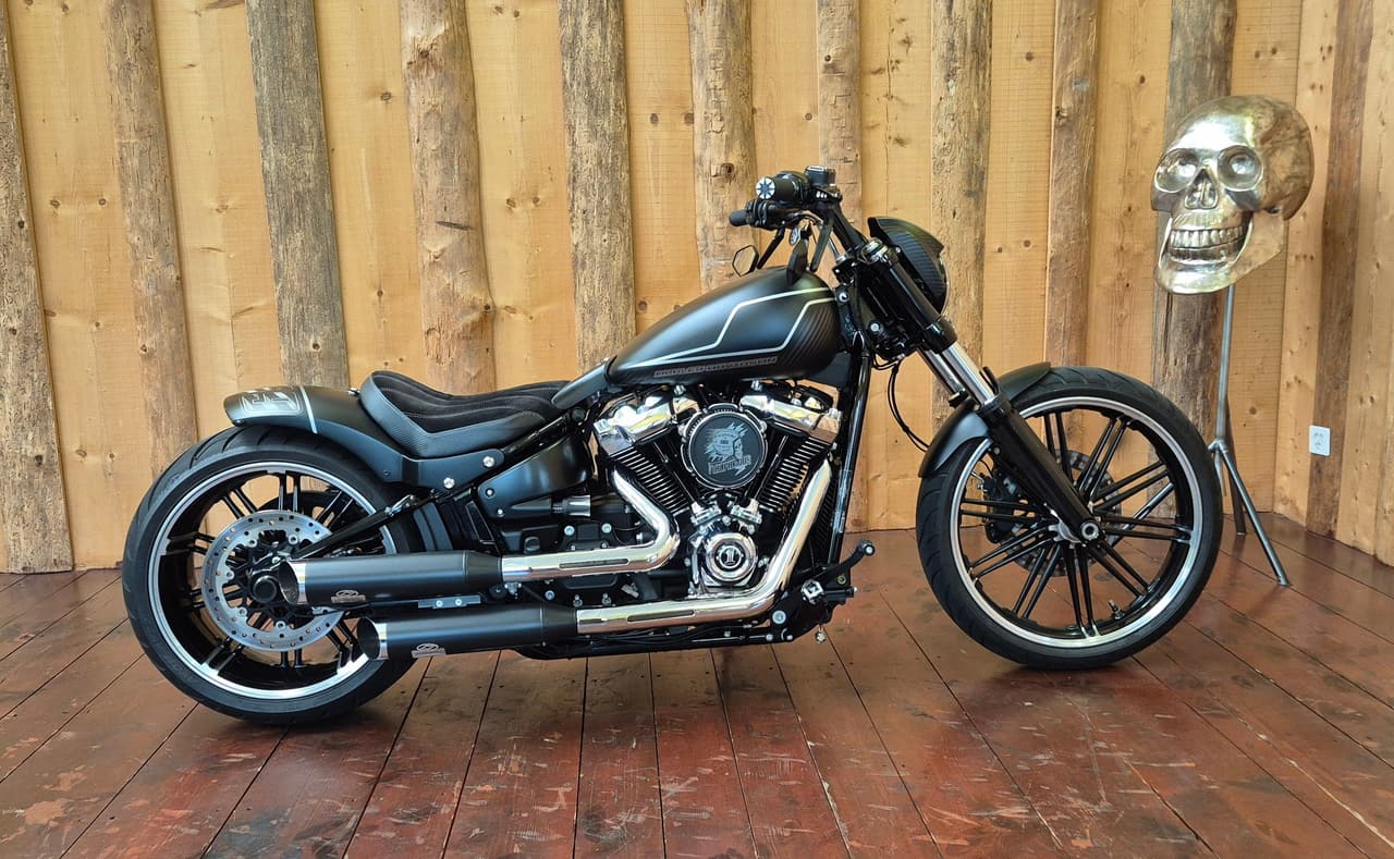 HARLEY-DAVIDSON FXBRS Breakout 114 ABS
