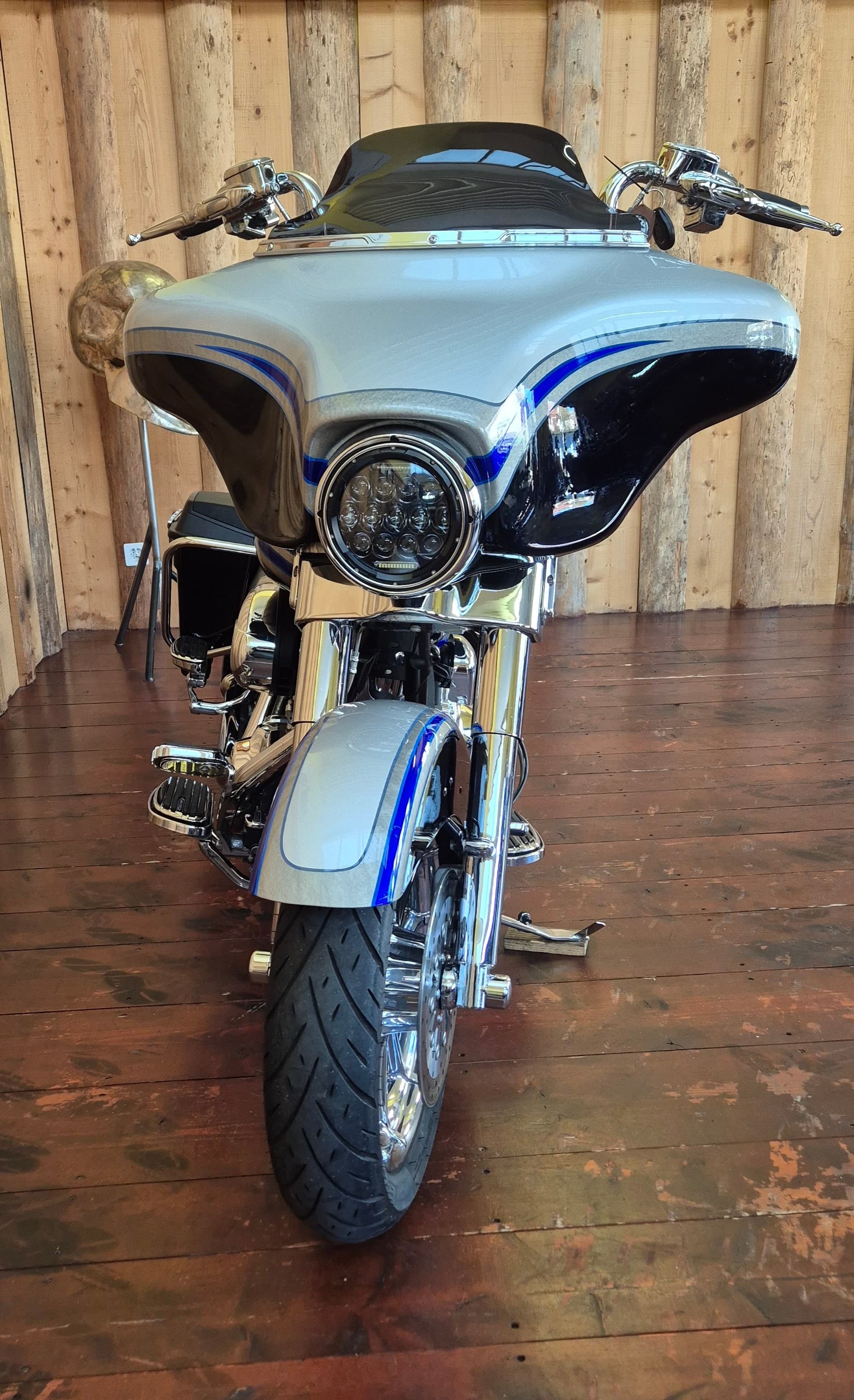 HARLEY-DAVIDSON FLHTCUSE4 Electra Glide Ultra Classic CVO ABS - Bild 11