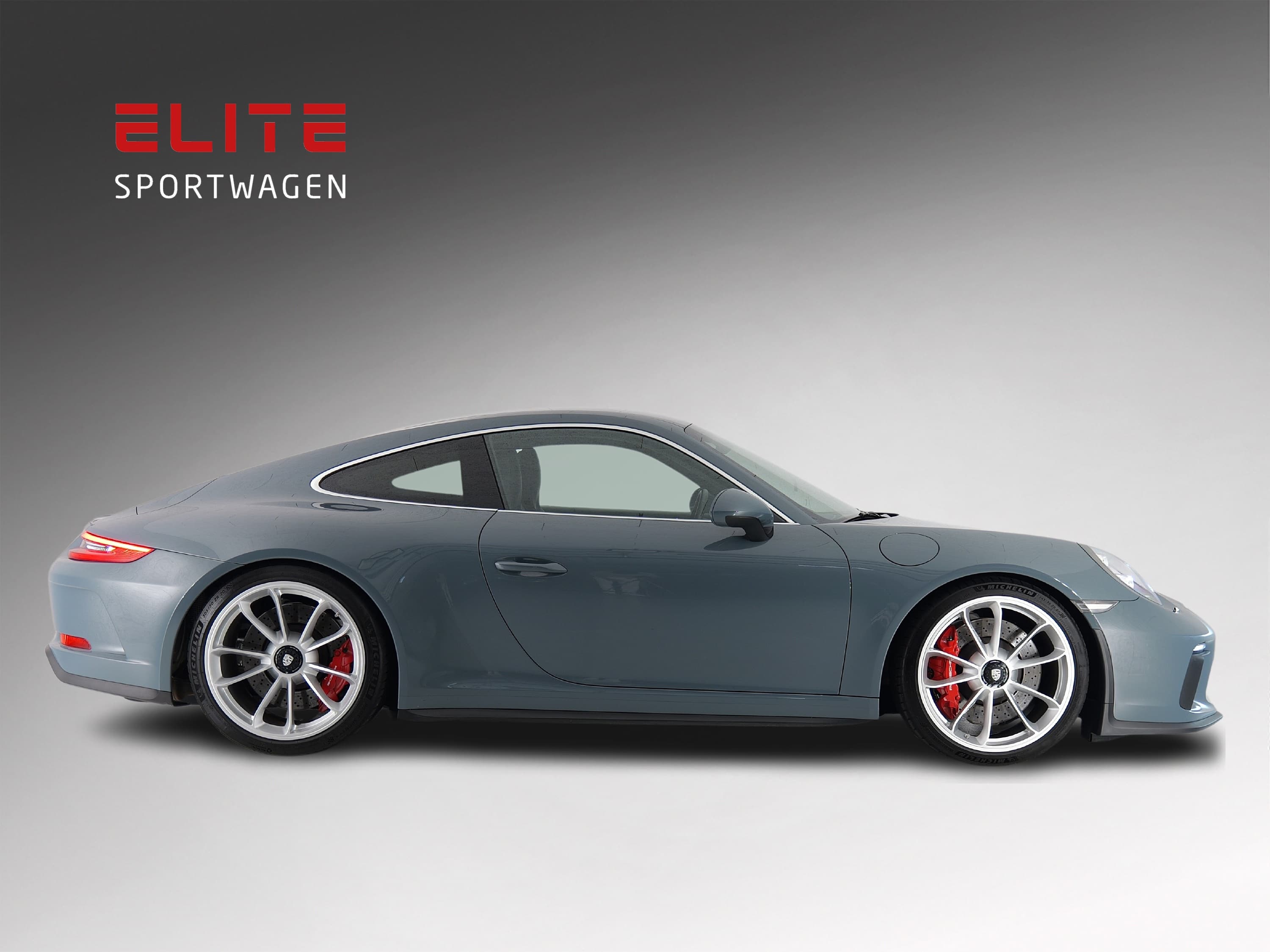 PORSCHE 911 GT3 Touring - Bild 8