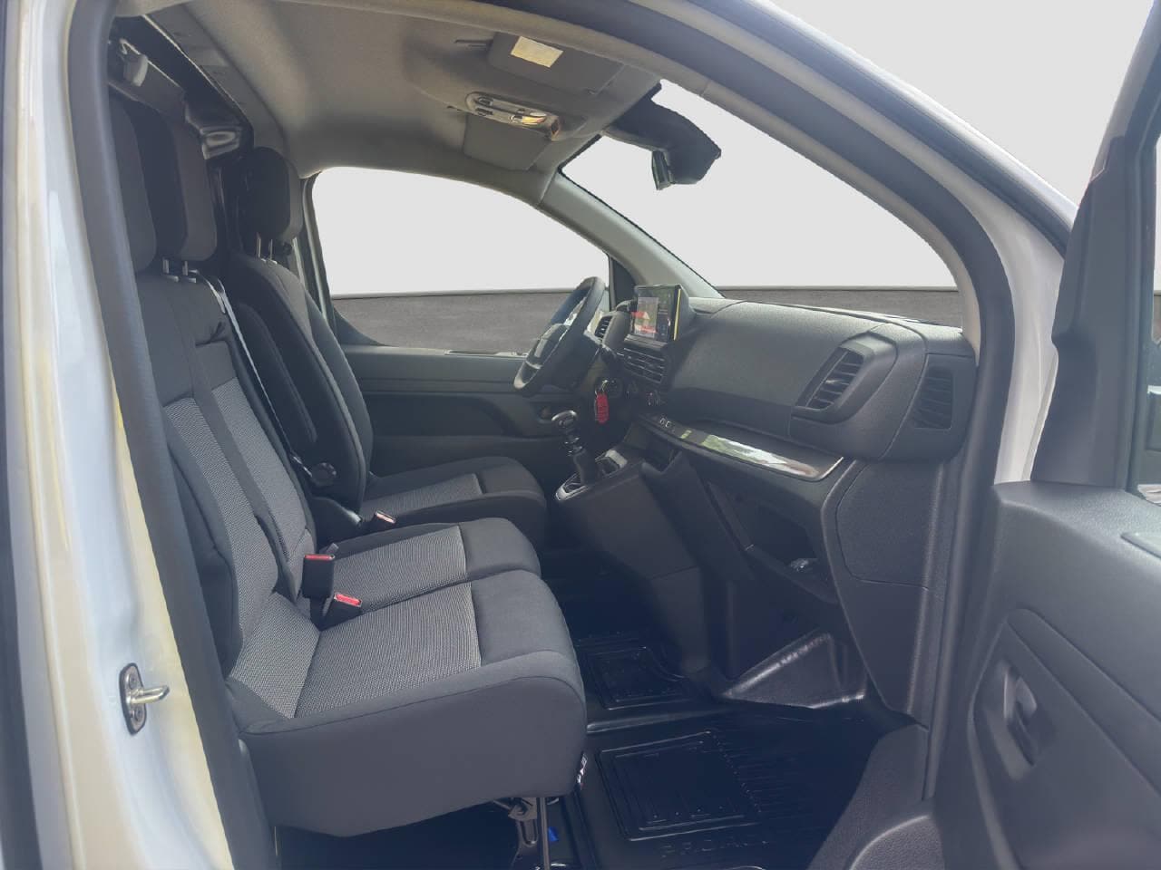 TOYOTA PROACE Van L2 2.0 D Advanced - Bild 16
