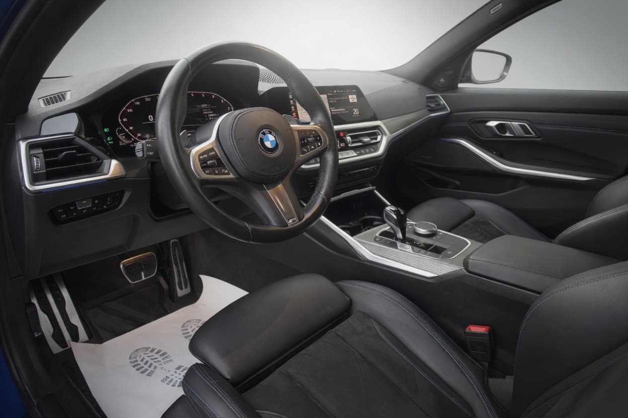 BMW 320d xDrive 48V Steptronic M Sport - Bild 8