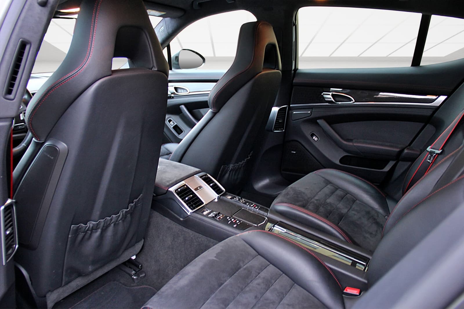 PORSCHE Panamera GTS 4.8 PDK - Bild 10